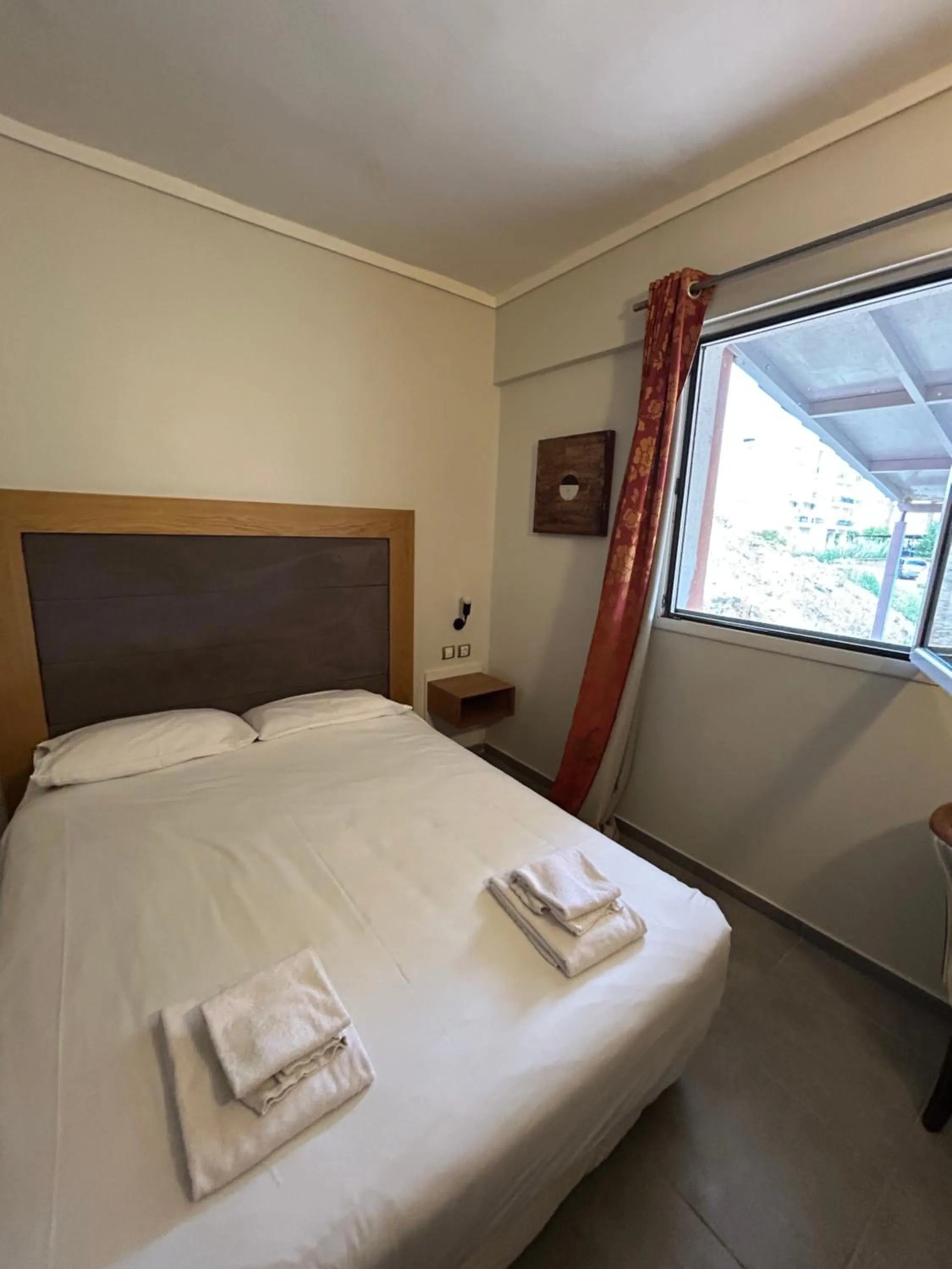 Bedroom, Bed in Perea Hotel