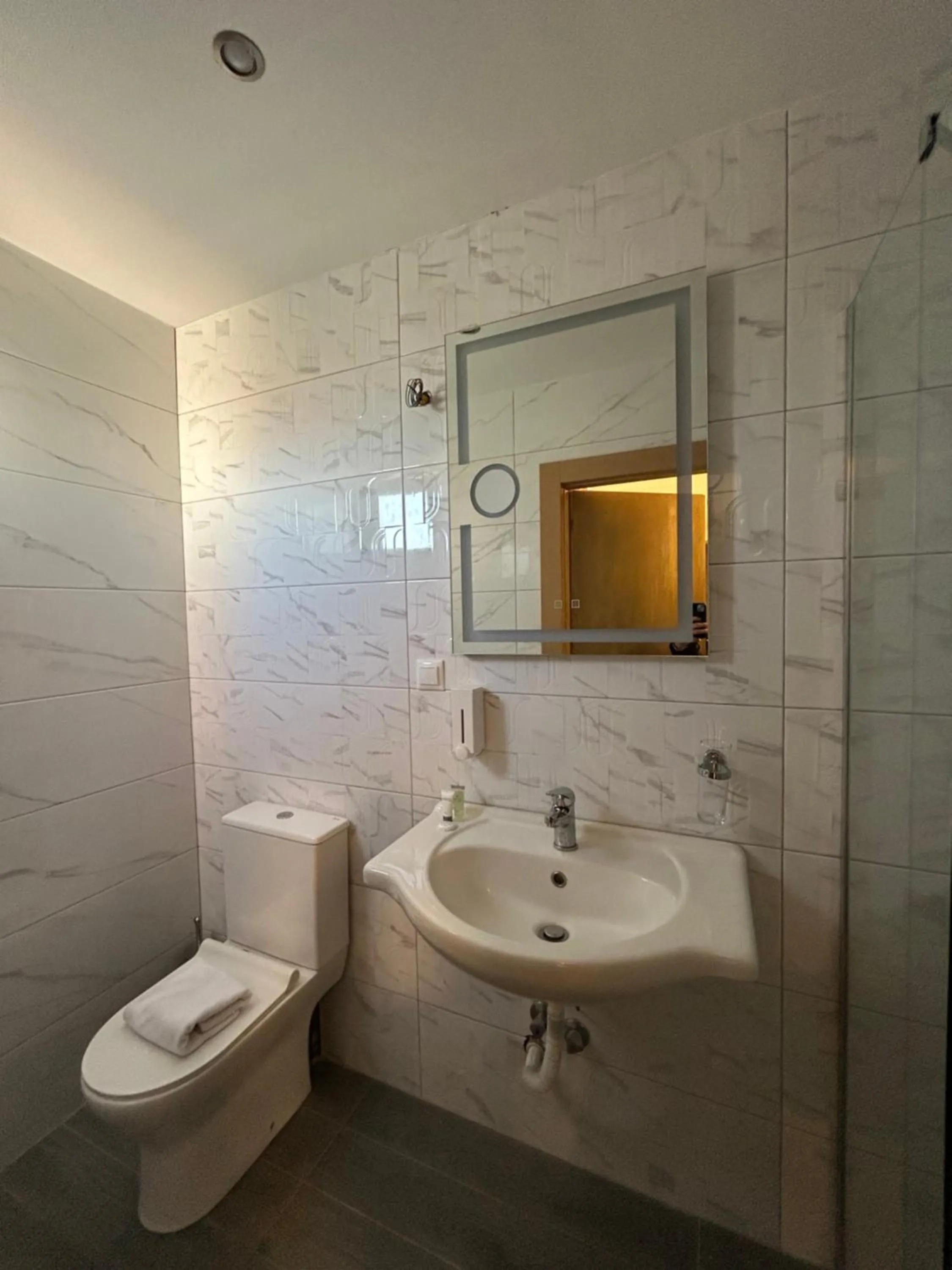 Bathroom in Perea Hotel