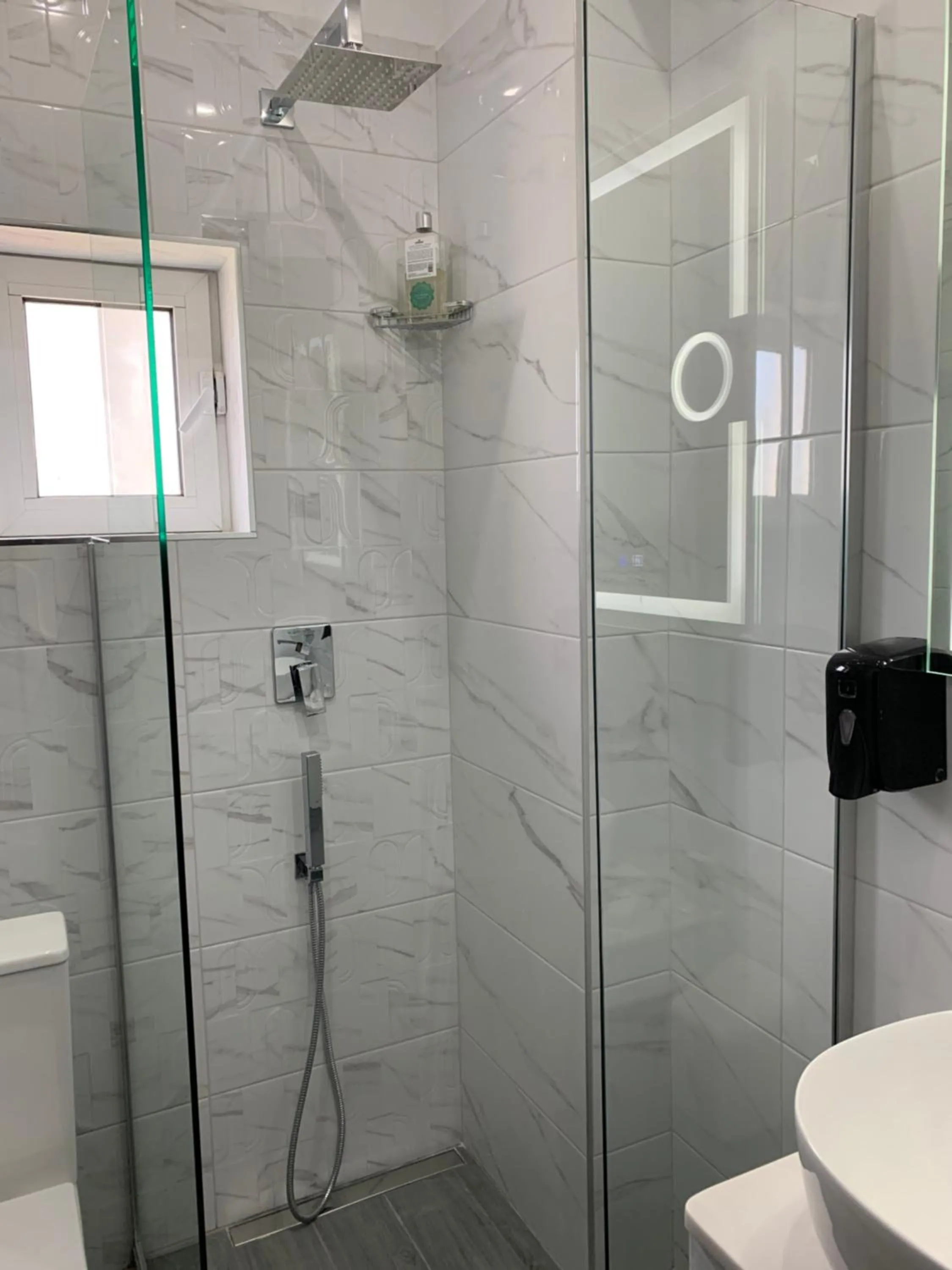 Bathroom in Perea Hotel
