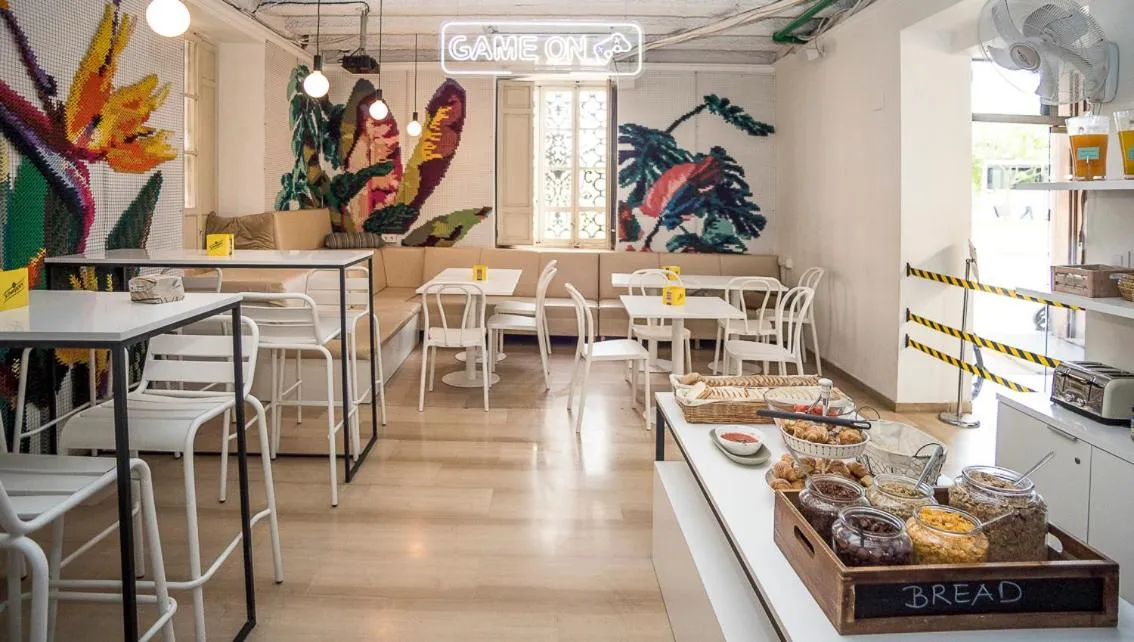 Restaurant/places to eat in River Hostel