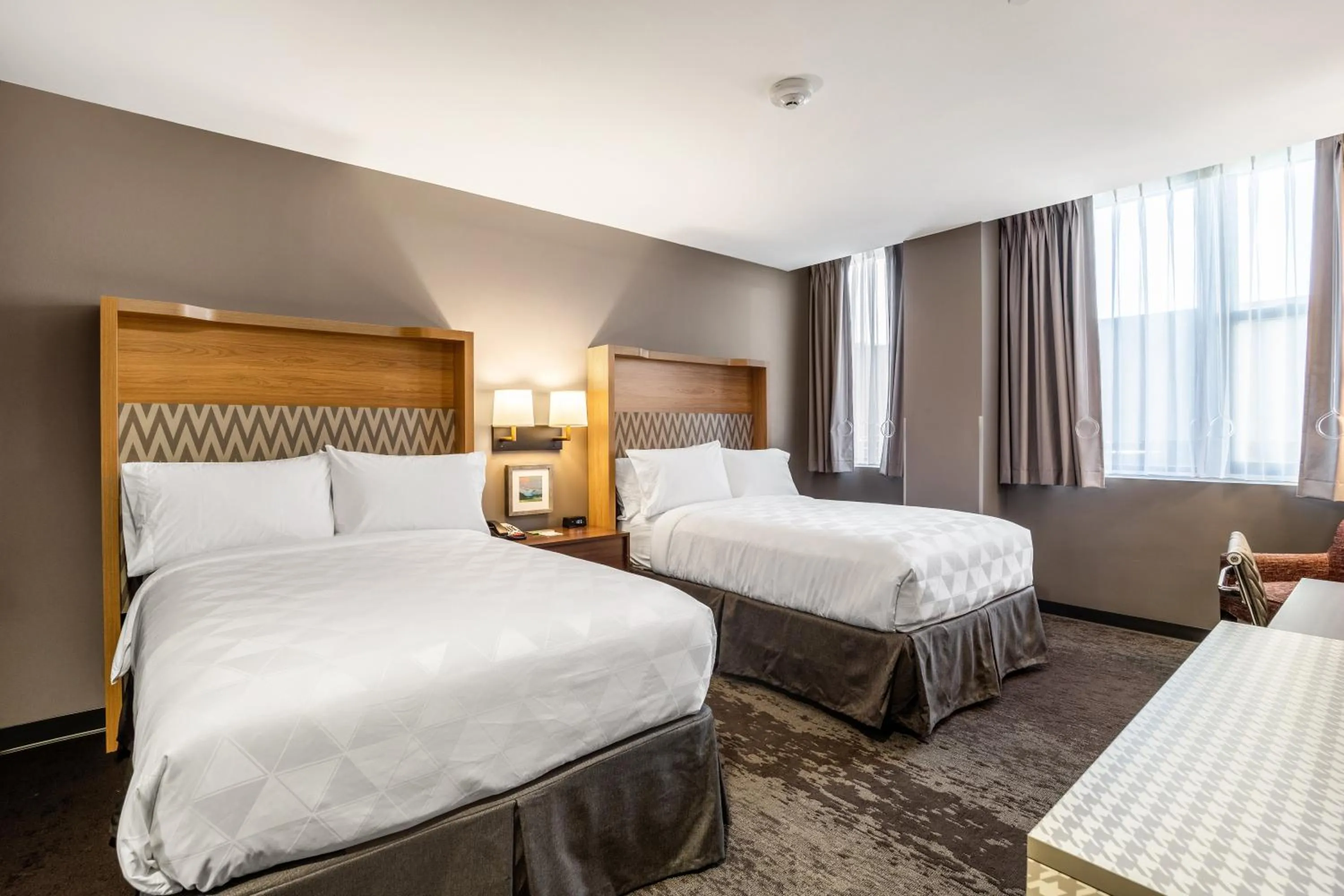 Photo of the whole room, Bed in Holiday Inn Columbia - Downtown by IHG