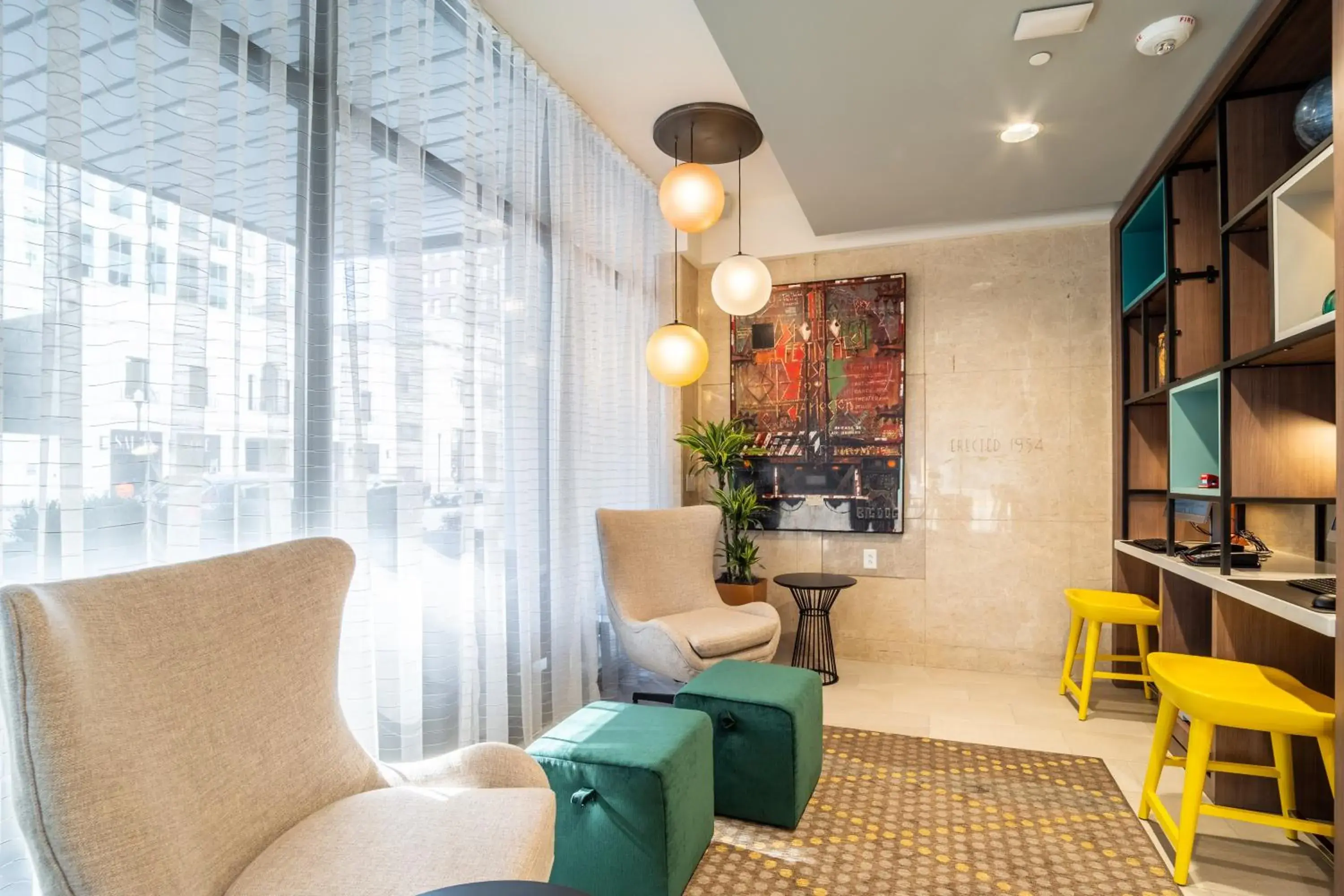 Property building in Holiday Inn Columbia - Downtown by IHG Property building in Holiday Inn Columbia - Downtown by IHG