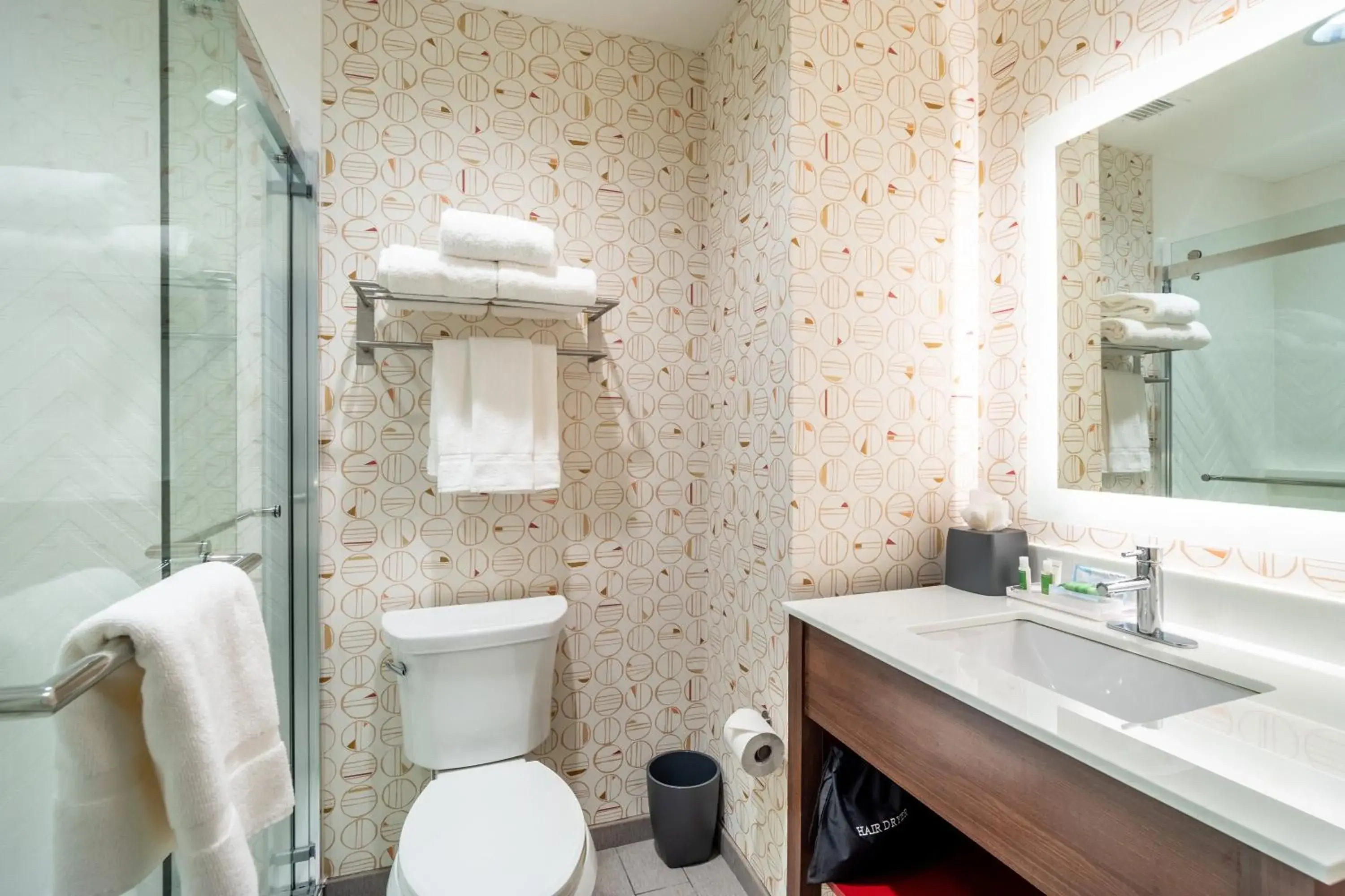 Standard Room with Two Queen Beds in Holiday Inn Columbia - Downtown by IHG Standard Room with Two Queen Beds in Holiday Inn Columbia - Downtown by IHG