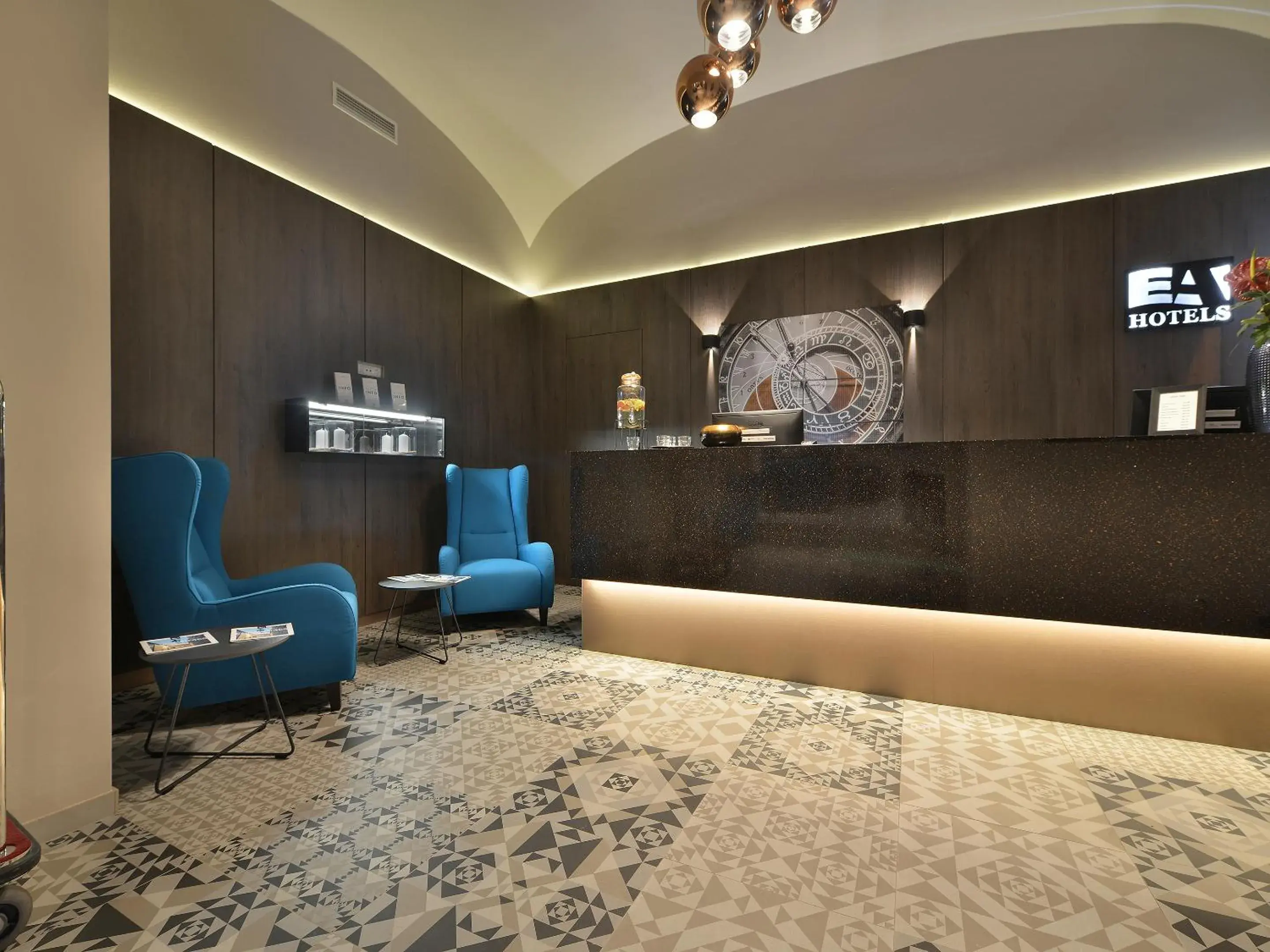 Restaurant/places to eat in EA Hotel New Town Restaurant/places to eat in EA Hotel New Town