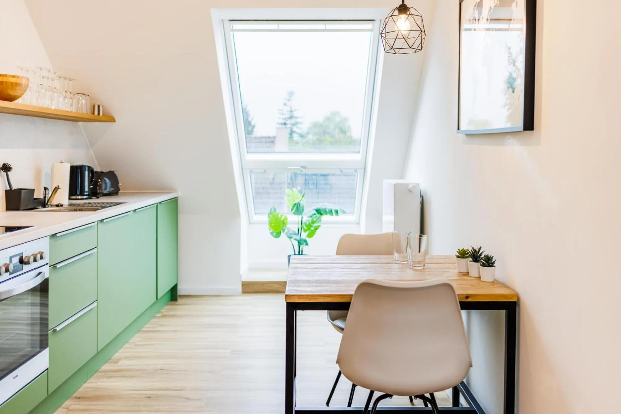 Dining area in Glück Auf Appartements Rembrandtstraße Essen
