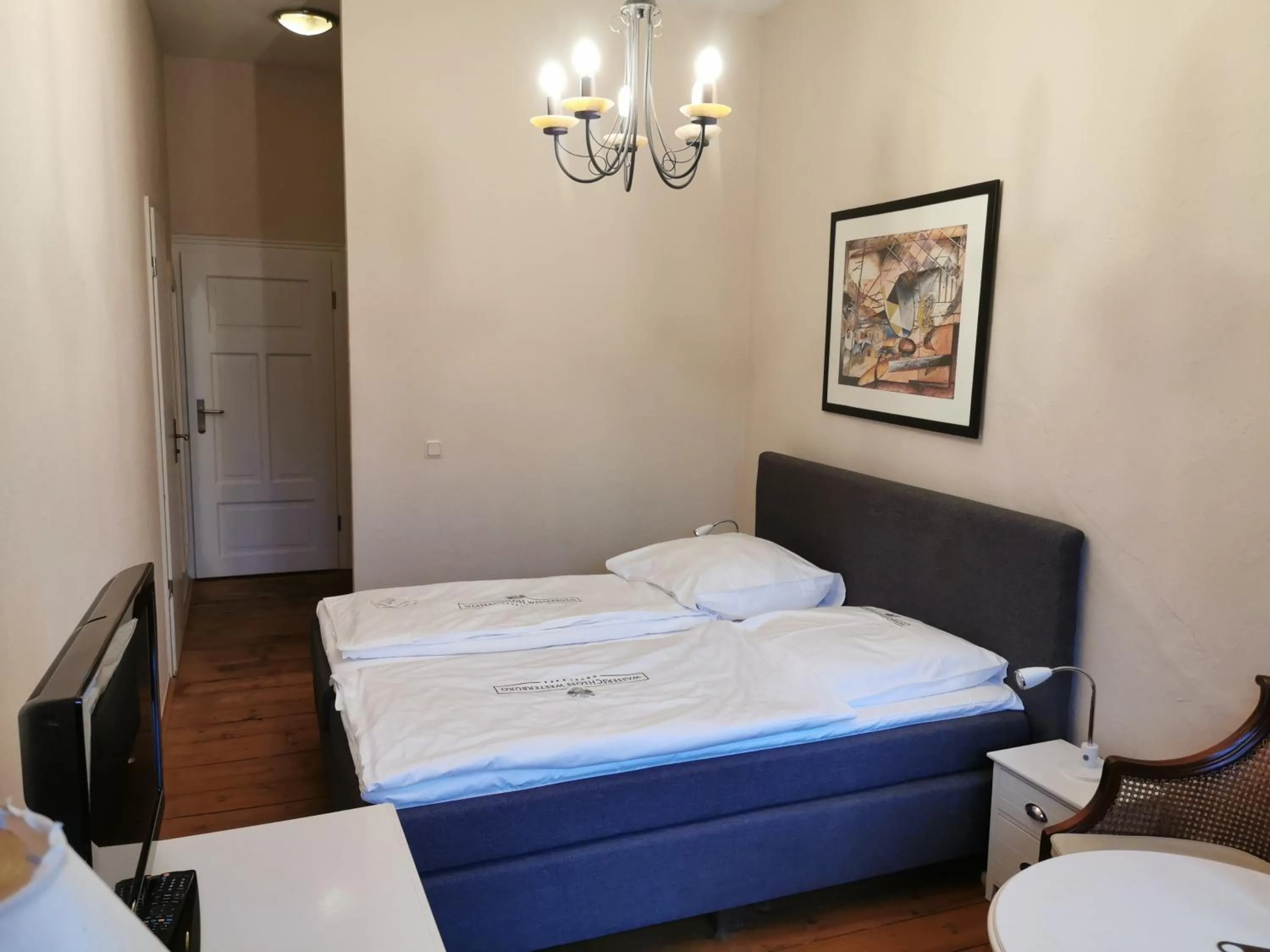 Photo of the whole room, Bed in Hotel & Spa Wasserschloss Westerburg