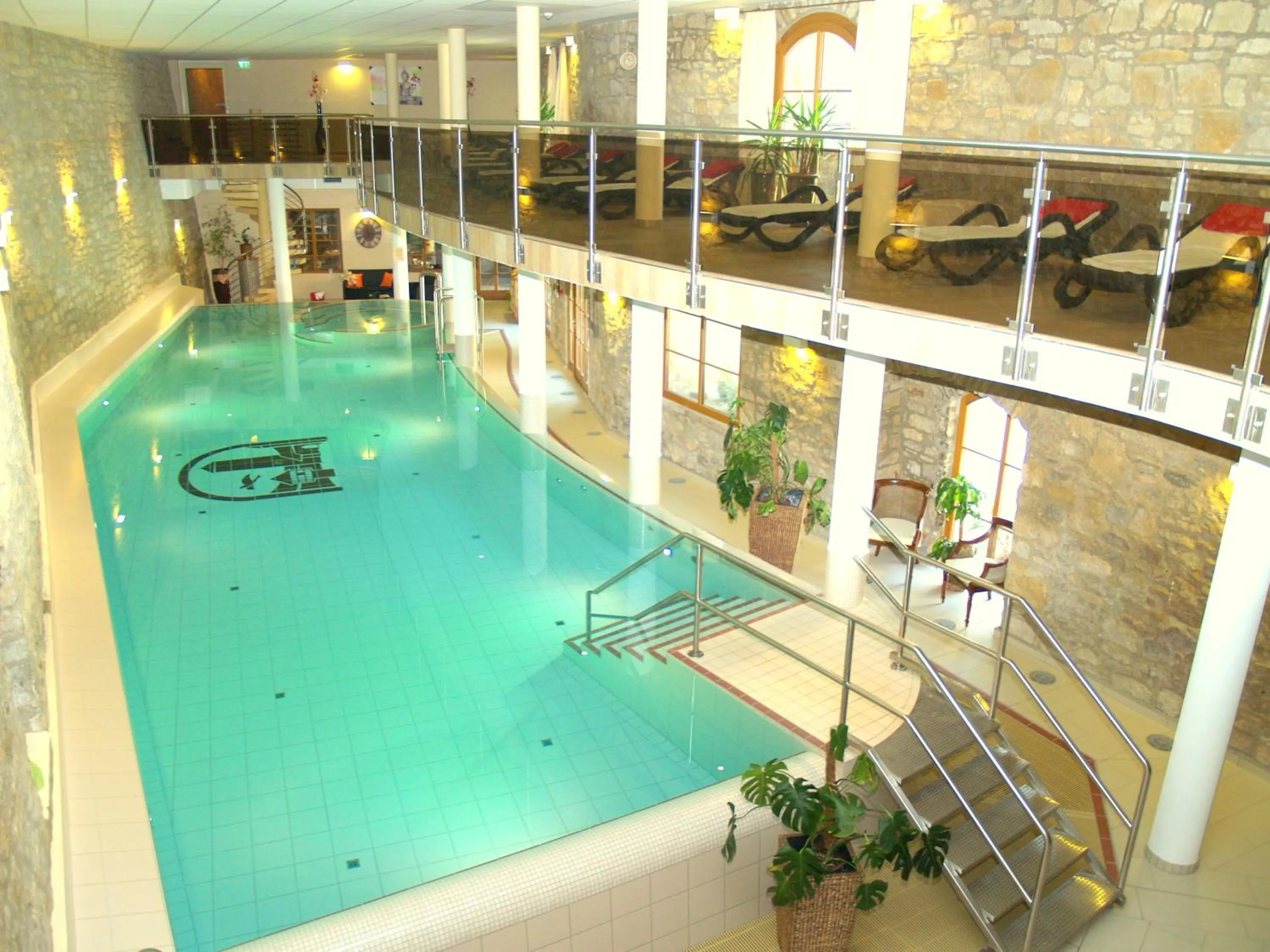 Swimming pool in Hotel & Spa Wasserschloss Westerburg