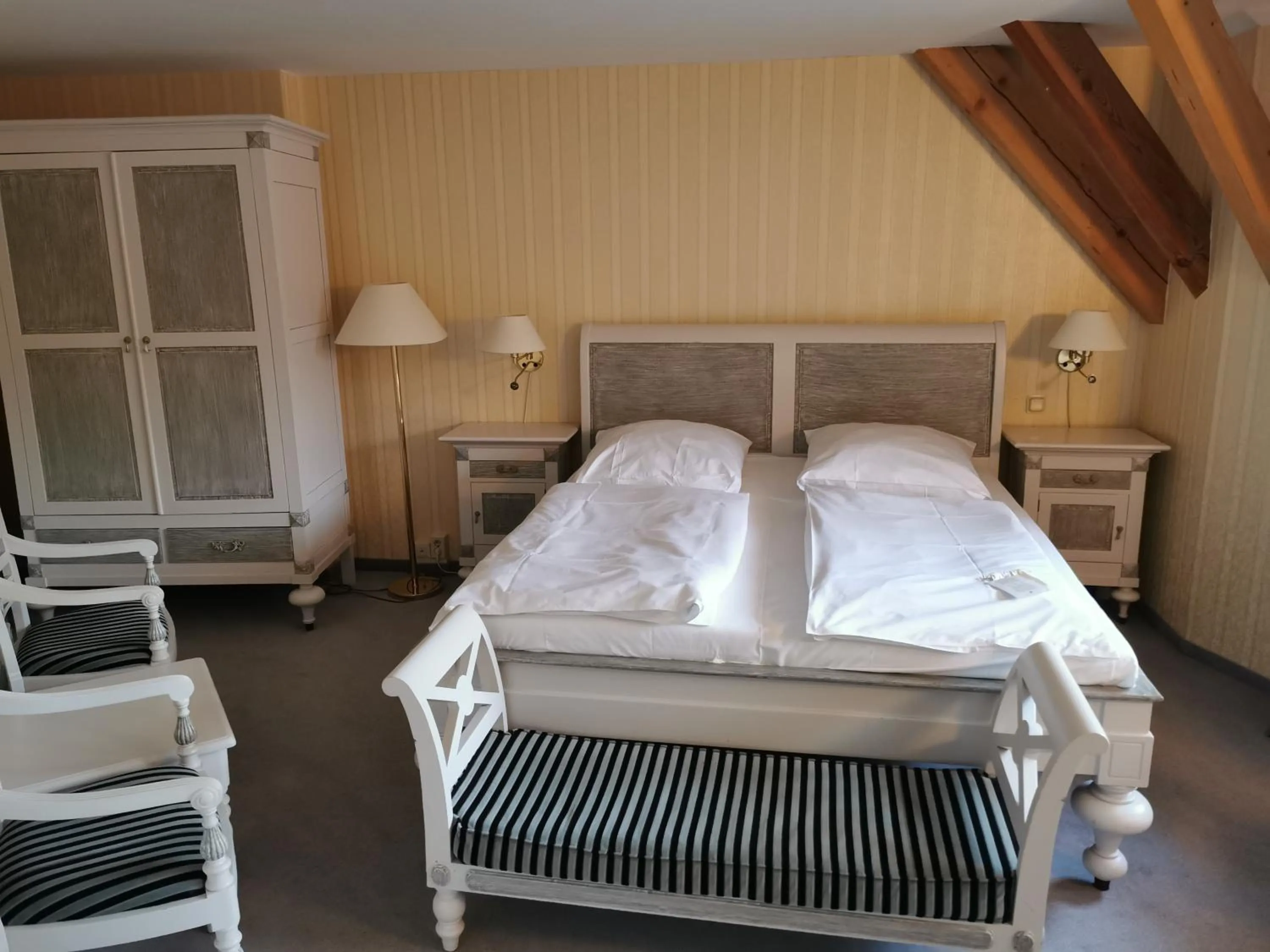 Photo of the whole room, Bed in Hotel & Spa Wasserschloss Westerburg