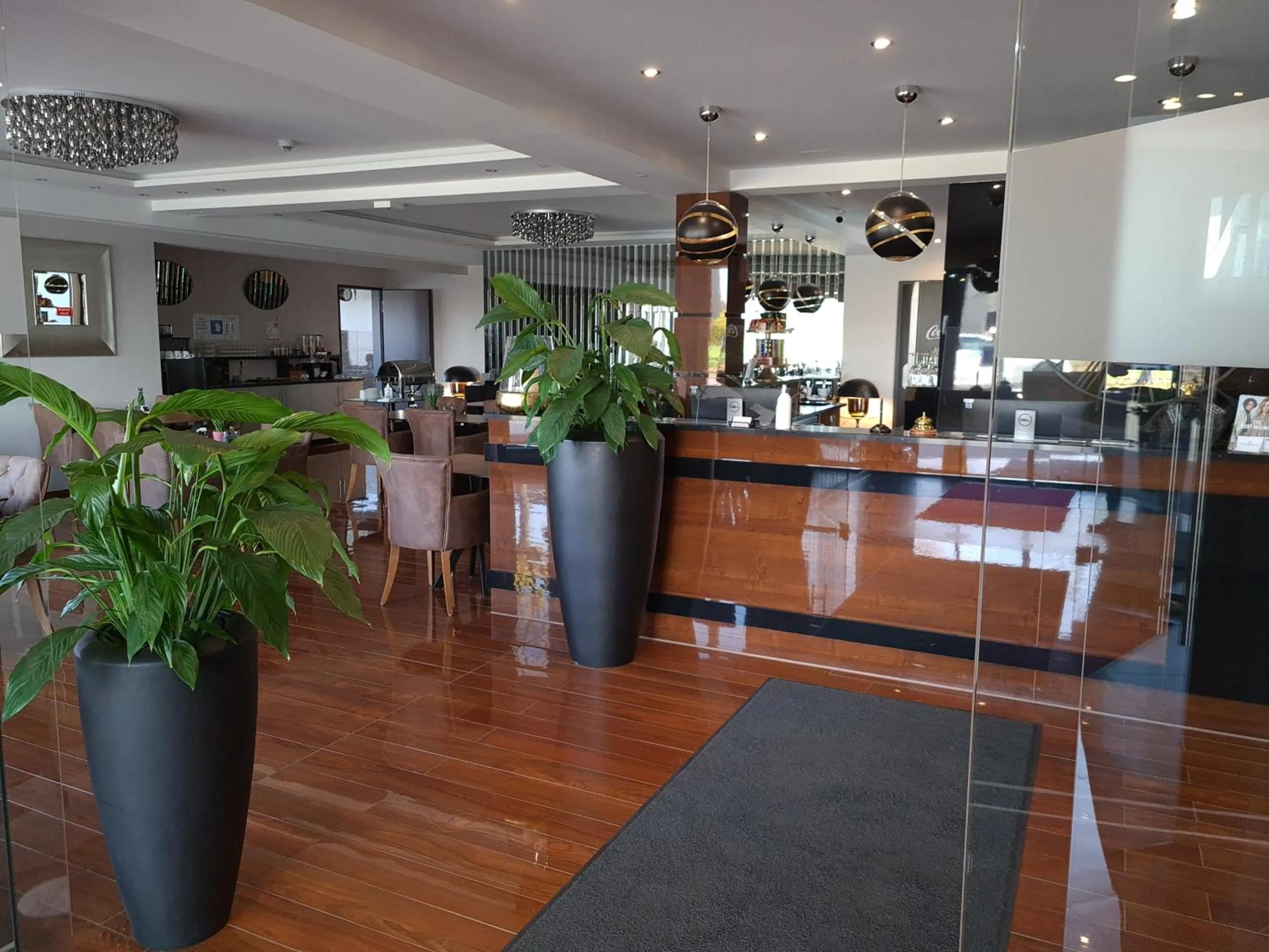 Restaurant/places to eat in Hotel Starton am Ingolstadt Village