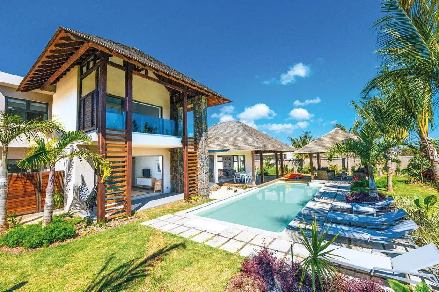 Swimming pool in Mythic Suites & Villas by MJ Holidays Swimming pool in Mythic Suites & Villas by MJ Holidays