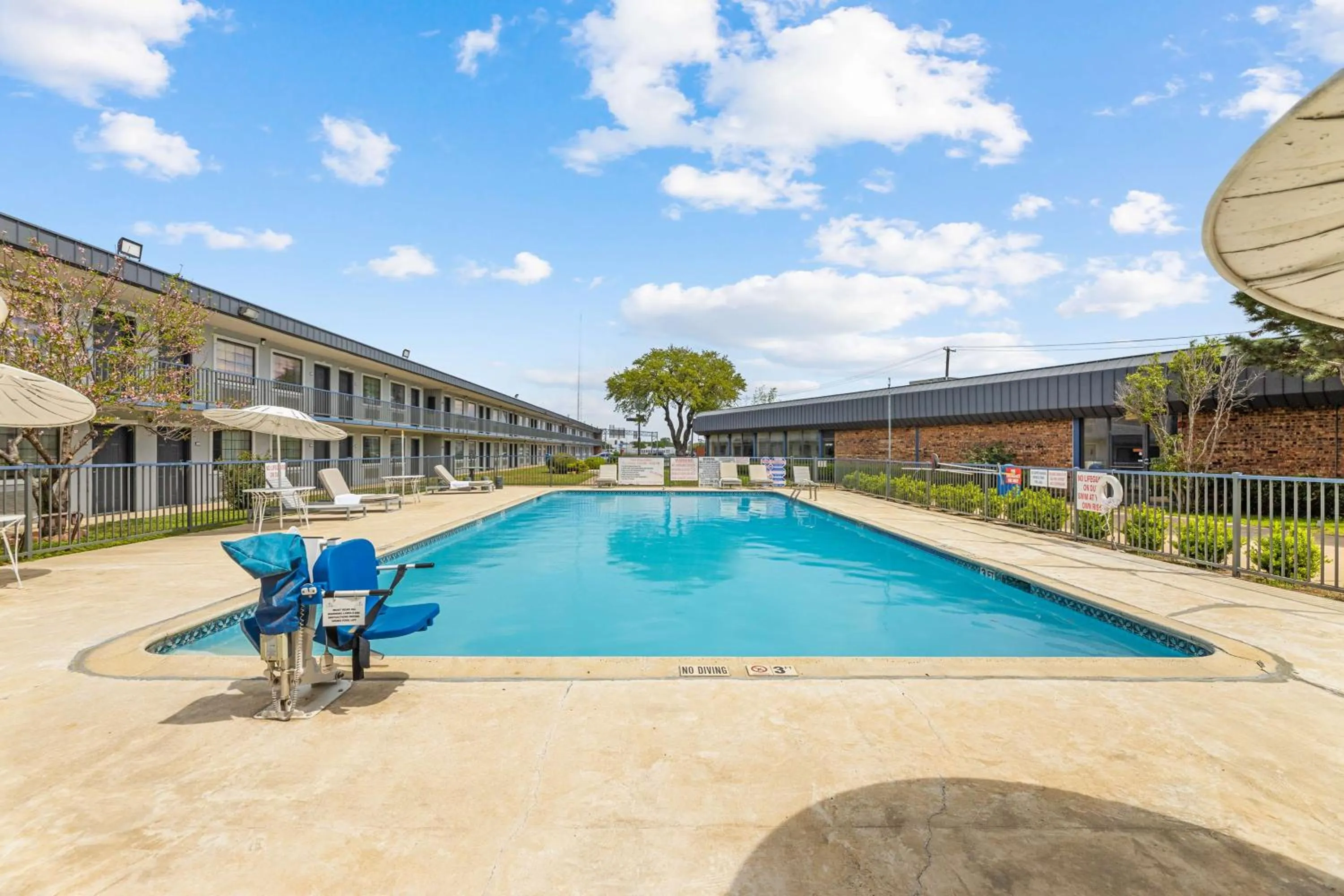Pool view in Americas Best Value Inn Fort Worth/Hurst