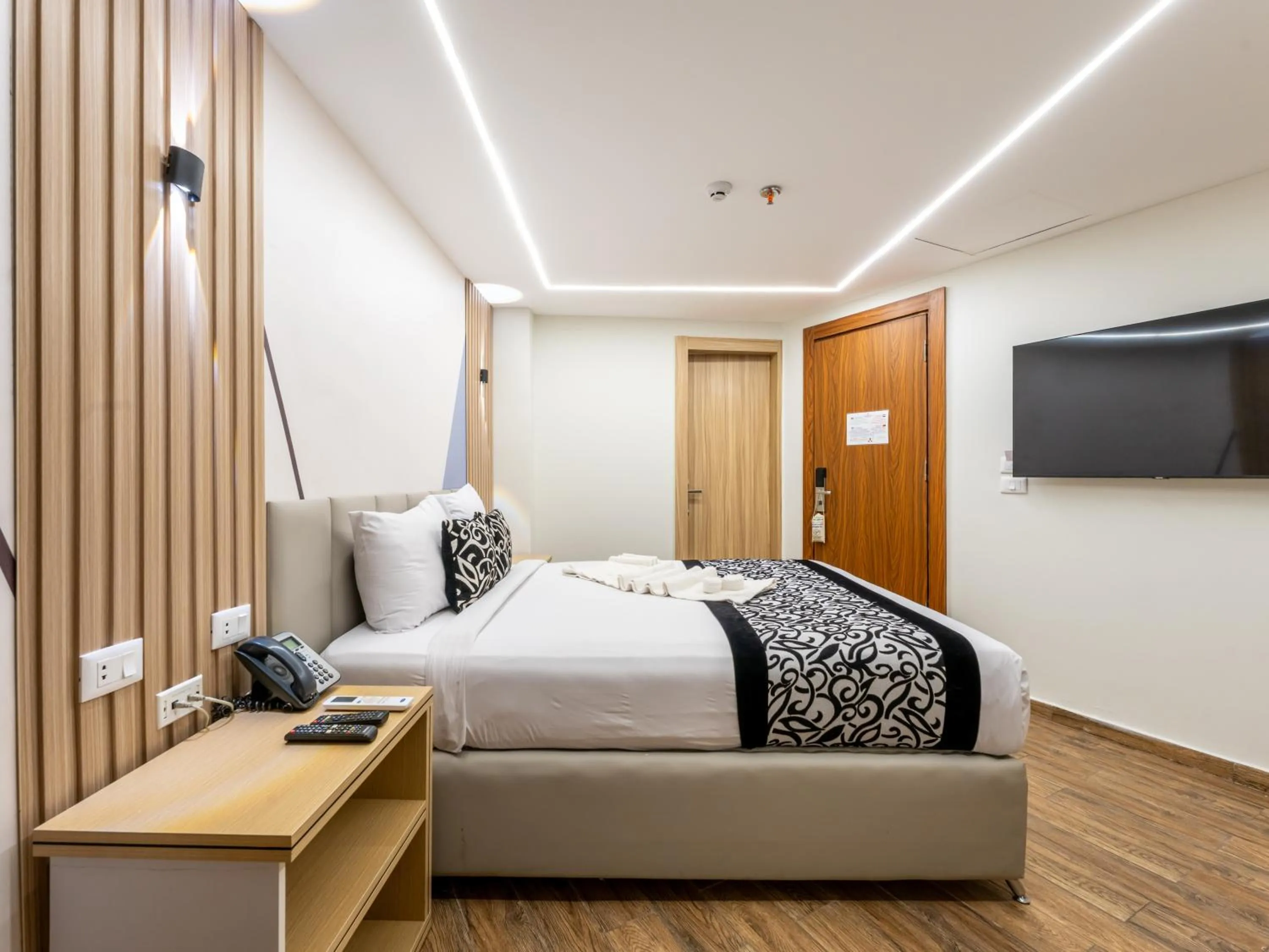 Bedroom, Bed in Panorama Ramsis Hotel & Cafe