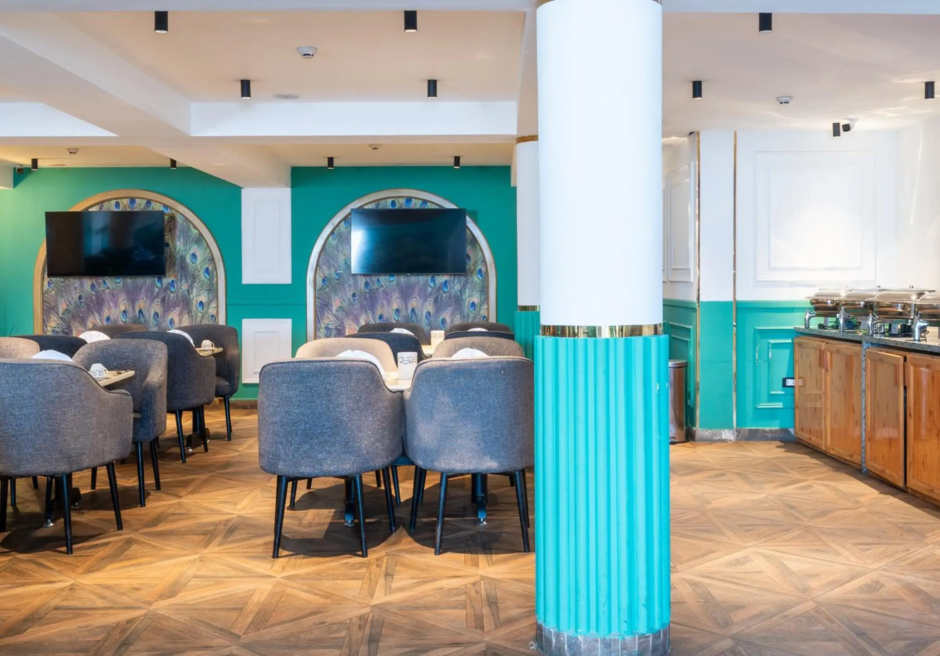 Restaurant/places to eat in Panorama Ramsis Hotel & Cafe Restaurant/places to eat in Panorama Ramsis Hotel & Cafe