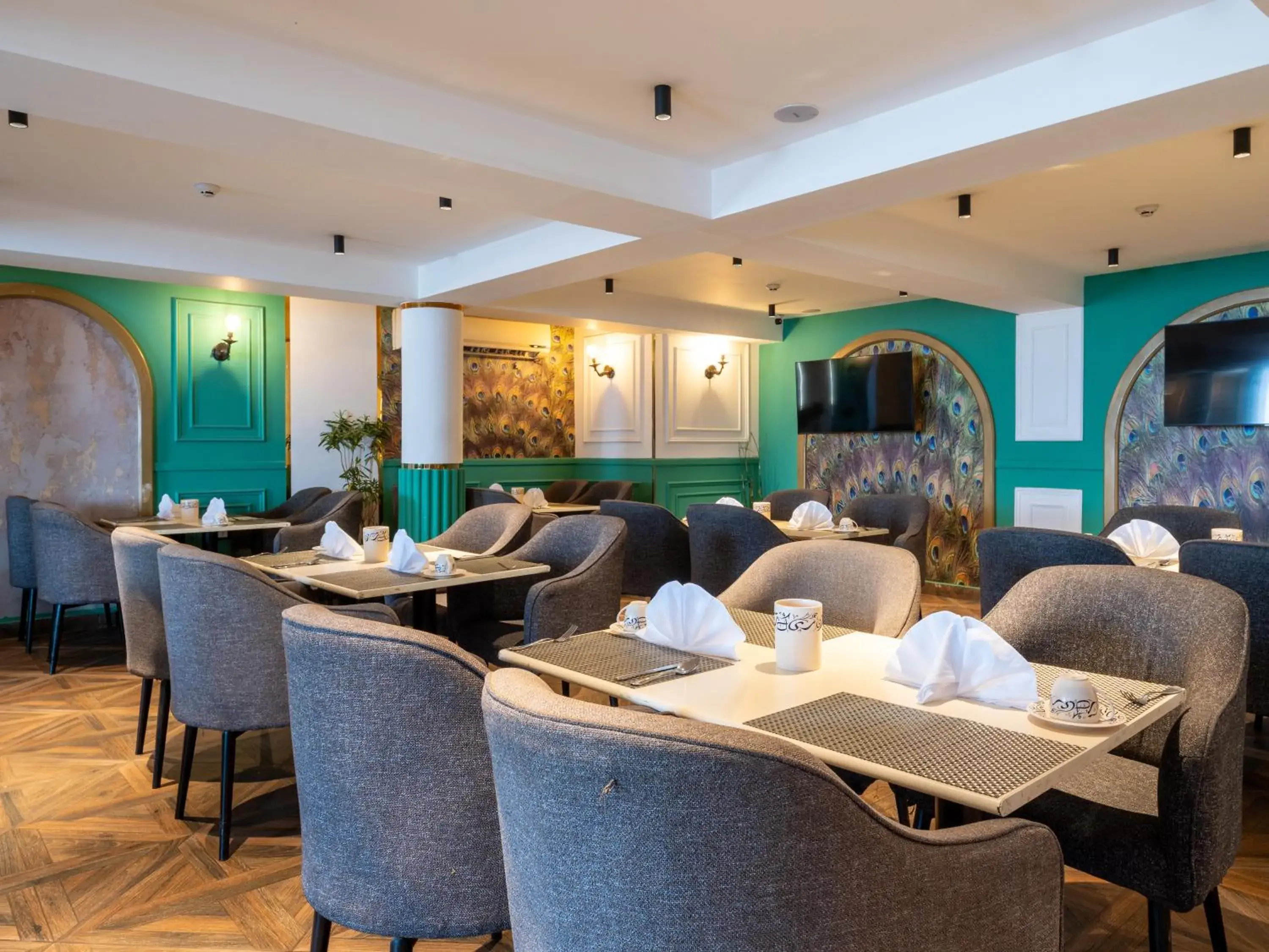 Restaurant/places to eat in Panorama Ramsis Hotel & Cafe Restaurant/places to eat in Panorama Ramsis Hotel & Cafe