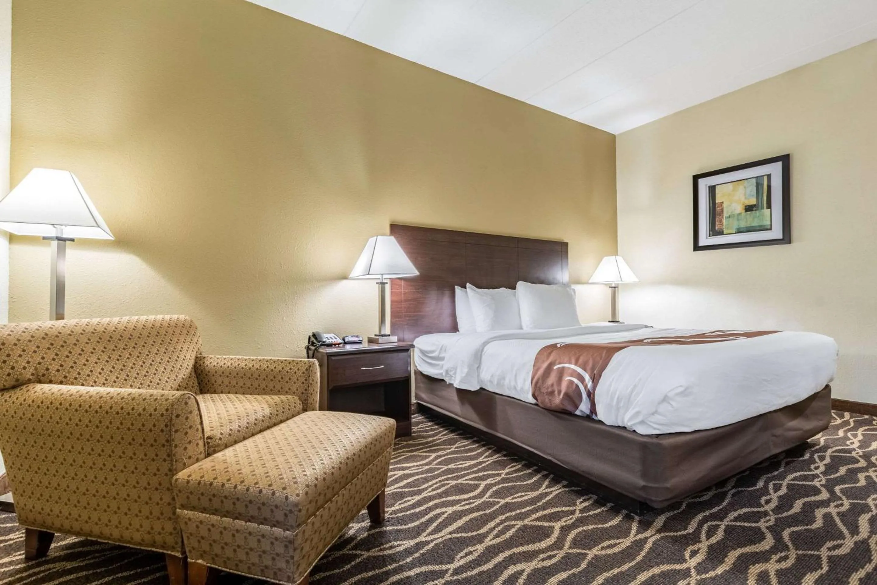 Photo of the whole room, Bed in Quality Inn & Suites Southport