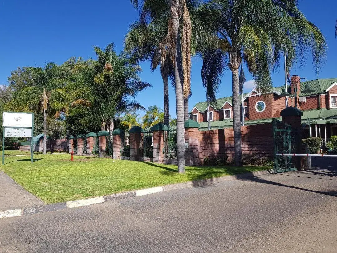 Street view in Pietersburg Club Street view in Pietersburg Club