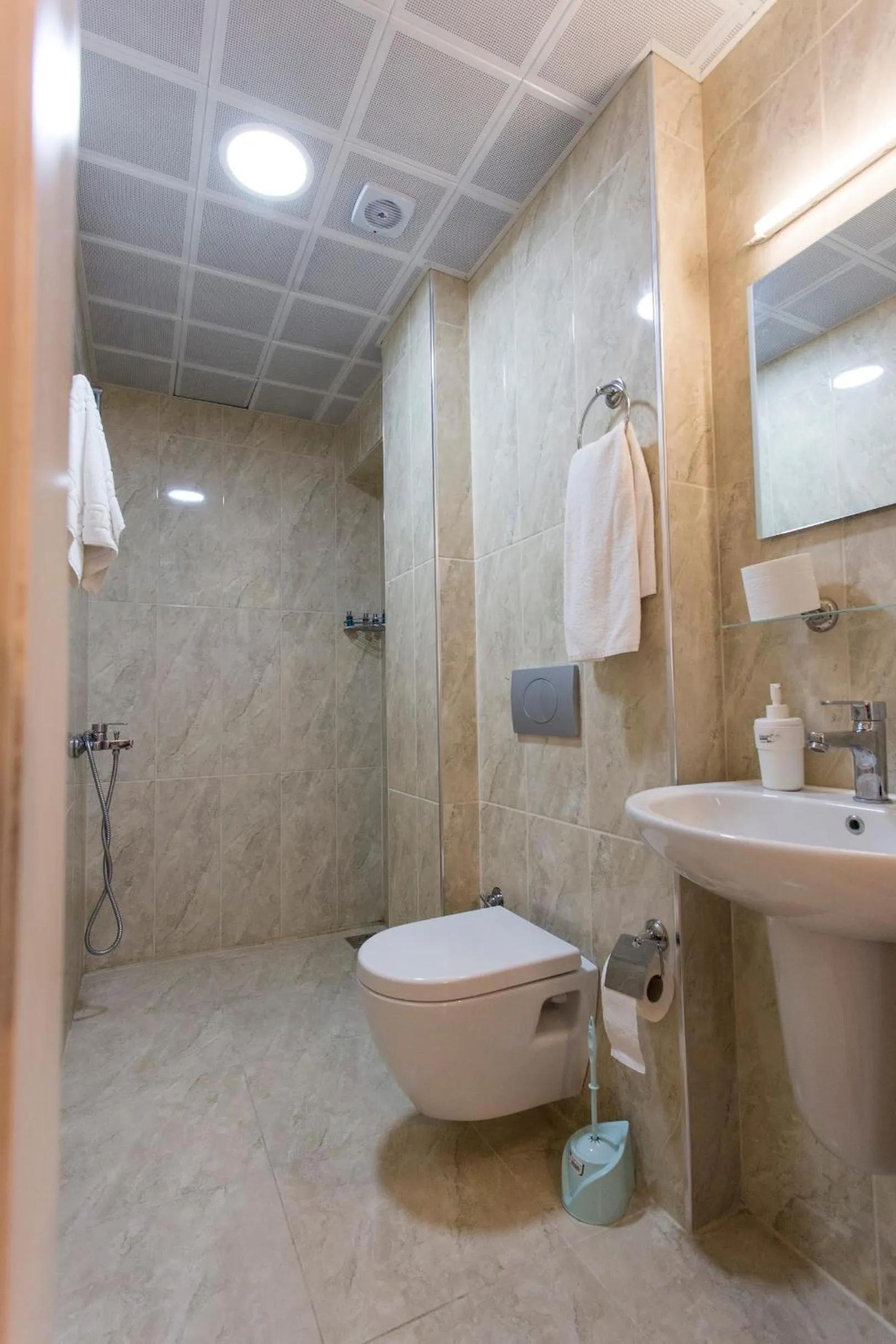 Shower in A Apart Hotels Ankara Beytepe