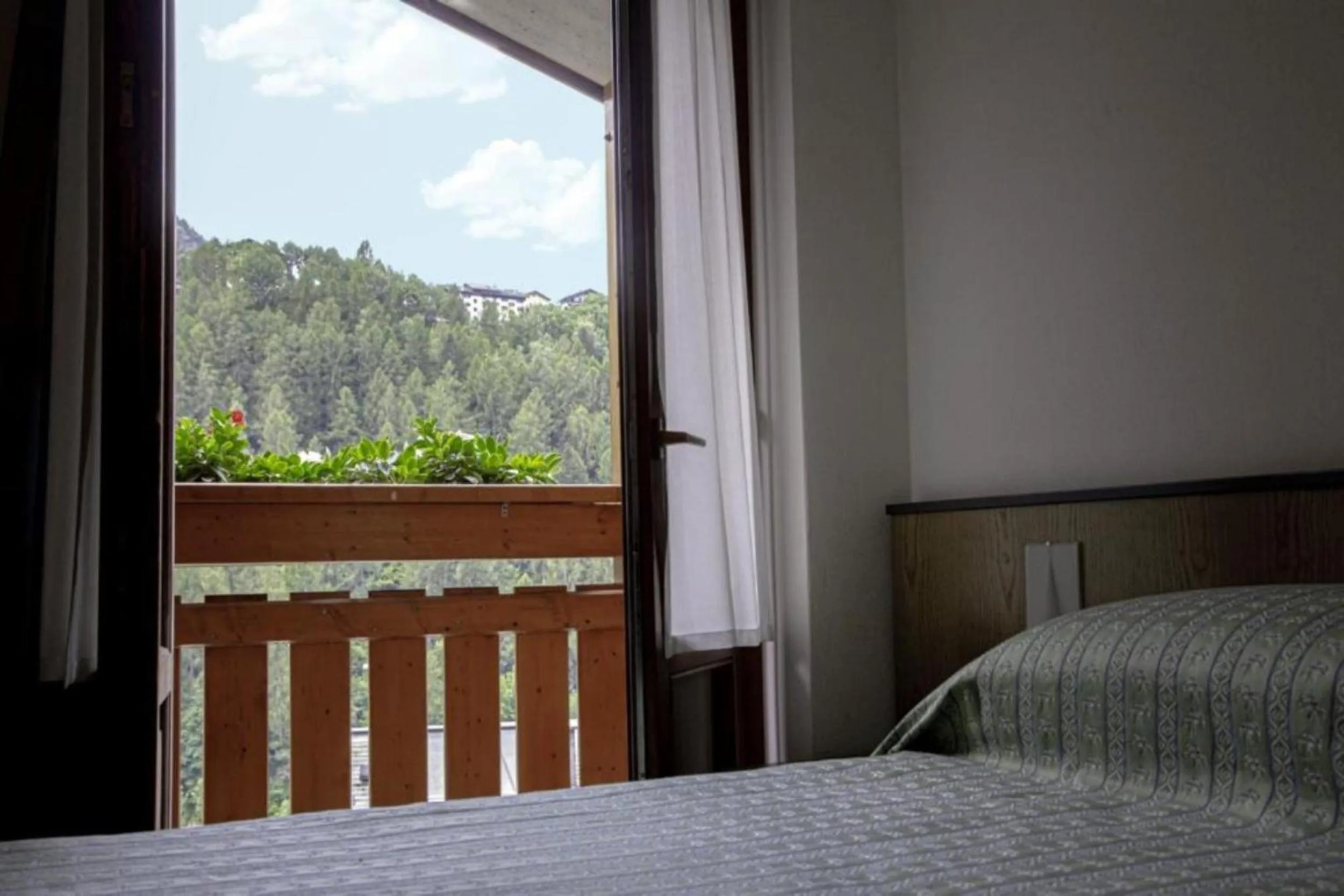 Bedroom, Bed in Hotel Moizi