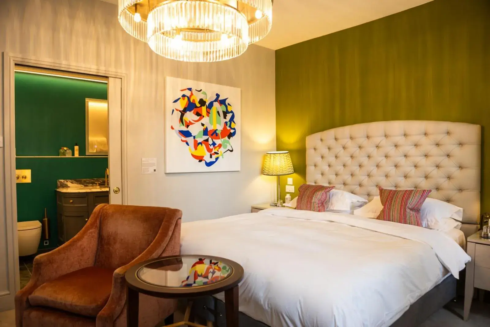 Bedroom, Bed in Dukes Bath Bedroom, Bed in Dukes Bath