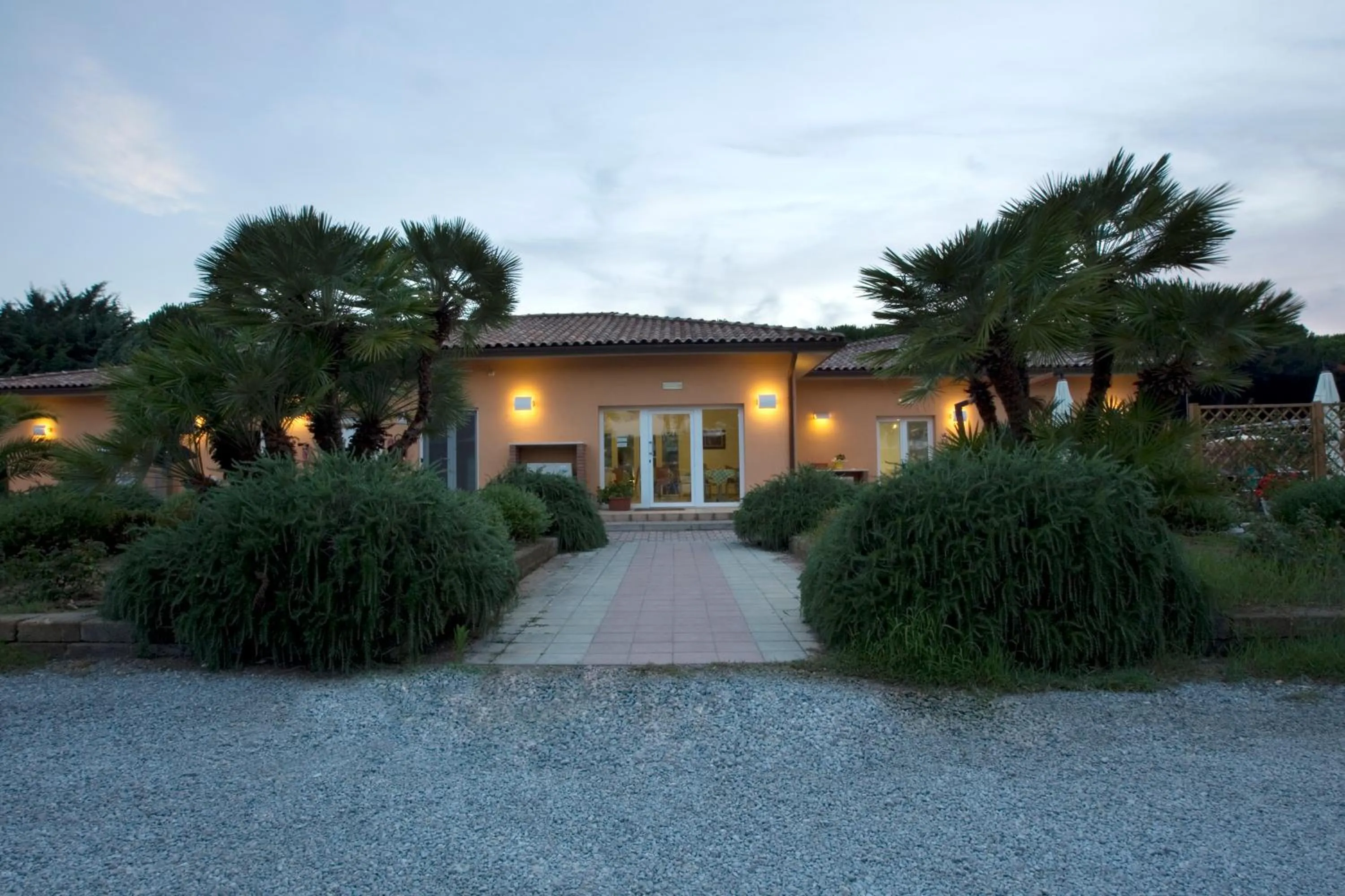 Facade/entrance in Hotel Le Palme