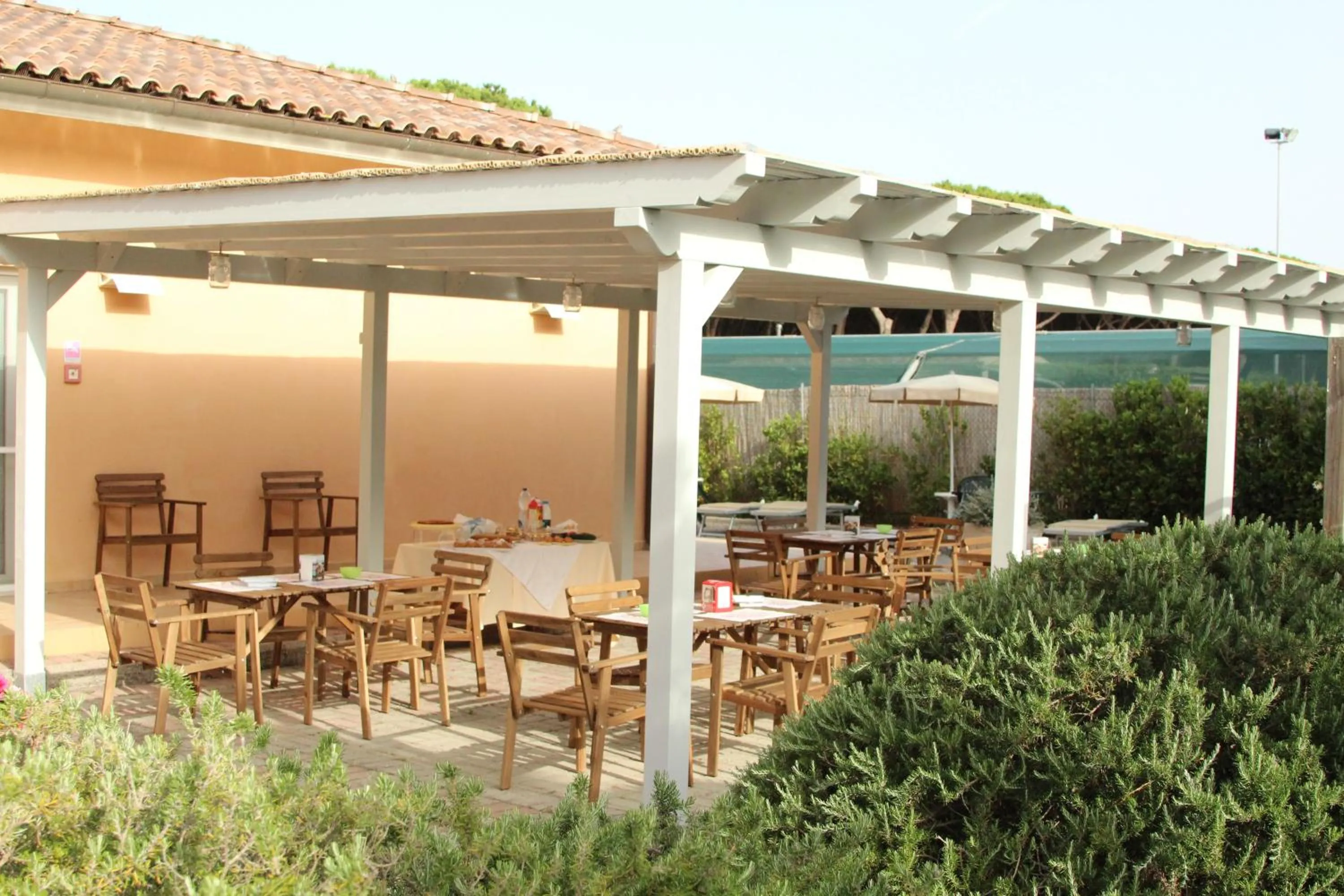 Restaurant/places to eat in Hotel Le Palme