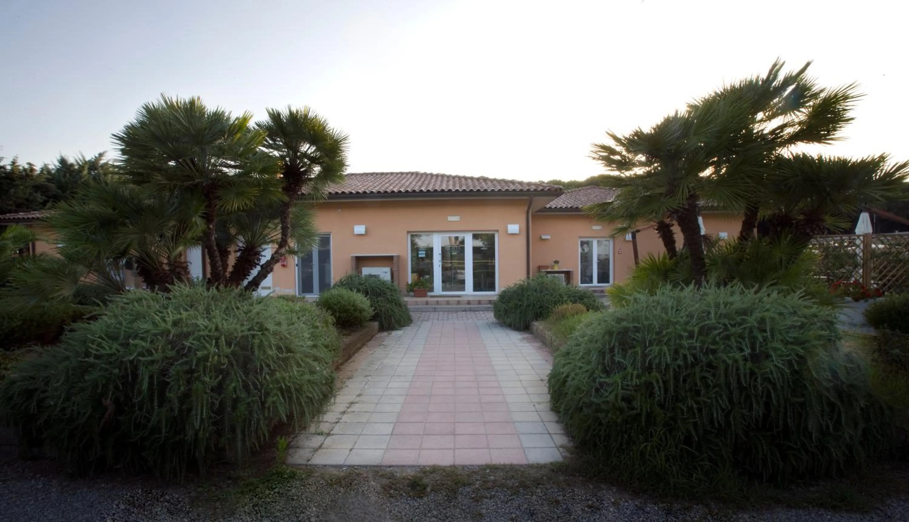 Facade/entrance in Hotel Le Palme