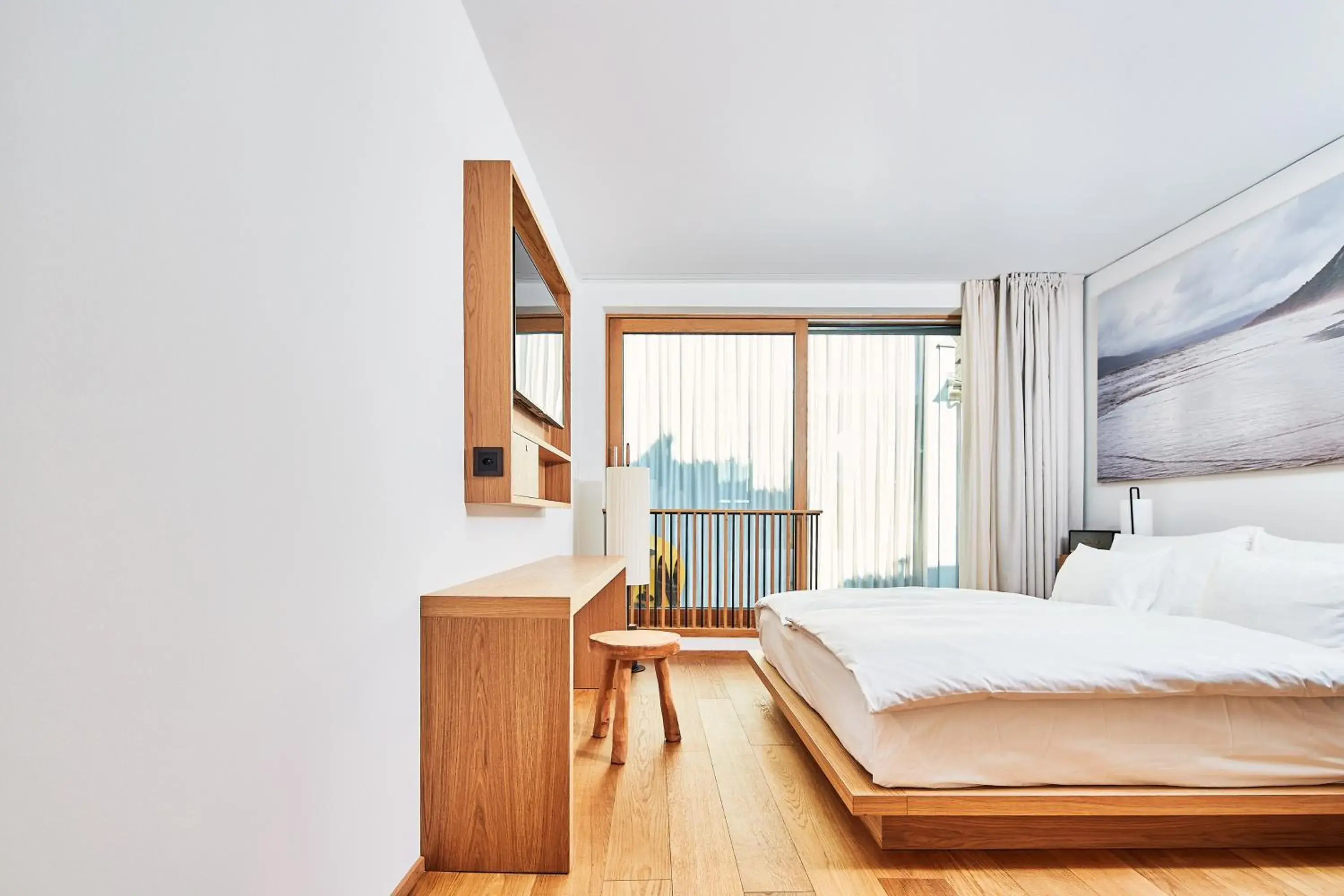 "Small" Double Room in ART HOUSE Basel - Member of Design Hotels "Small" Double Room in ART HOUSE Basel - Member of Design Hotels