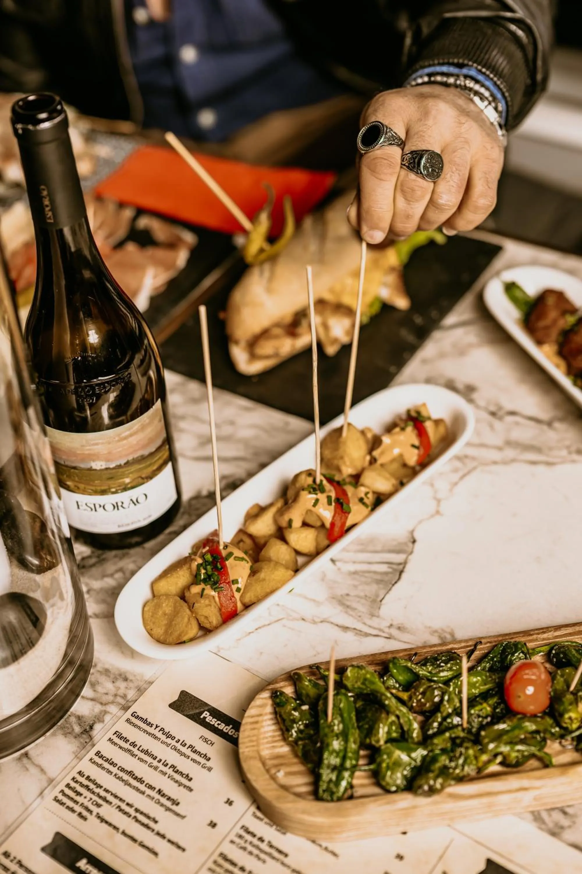 Restaurant/places to eat in ART HOUSE Basel - Member of Design Hotels