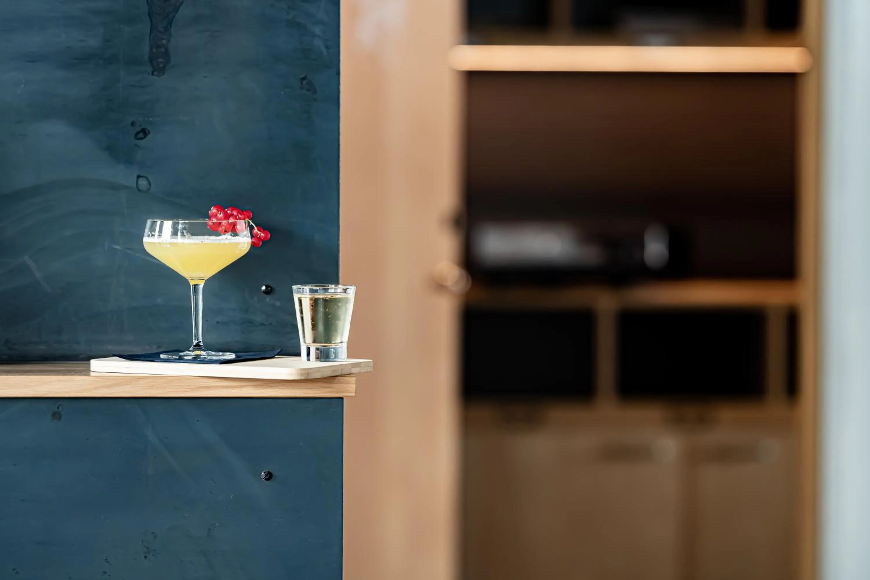 Lounge or bar in ART HOUSE Basel - Member of Design Hotels