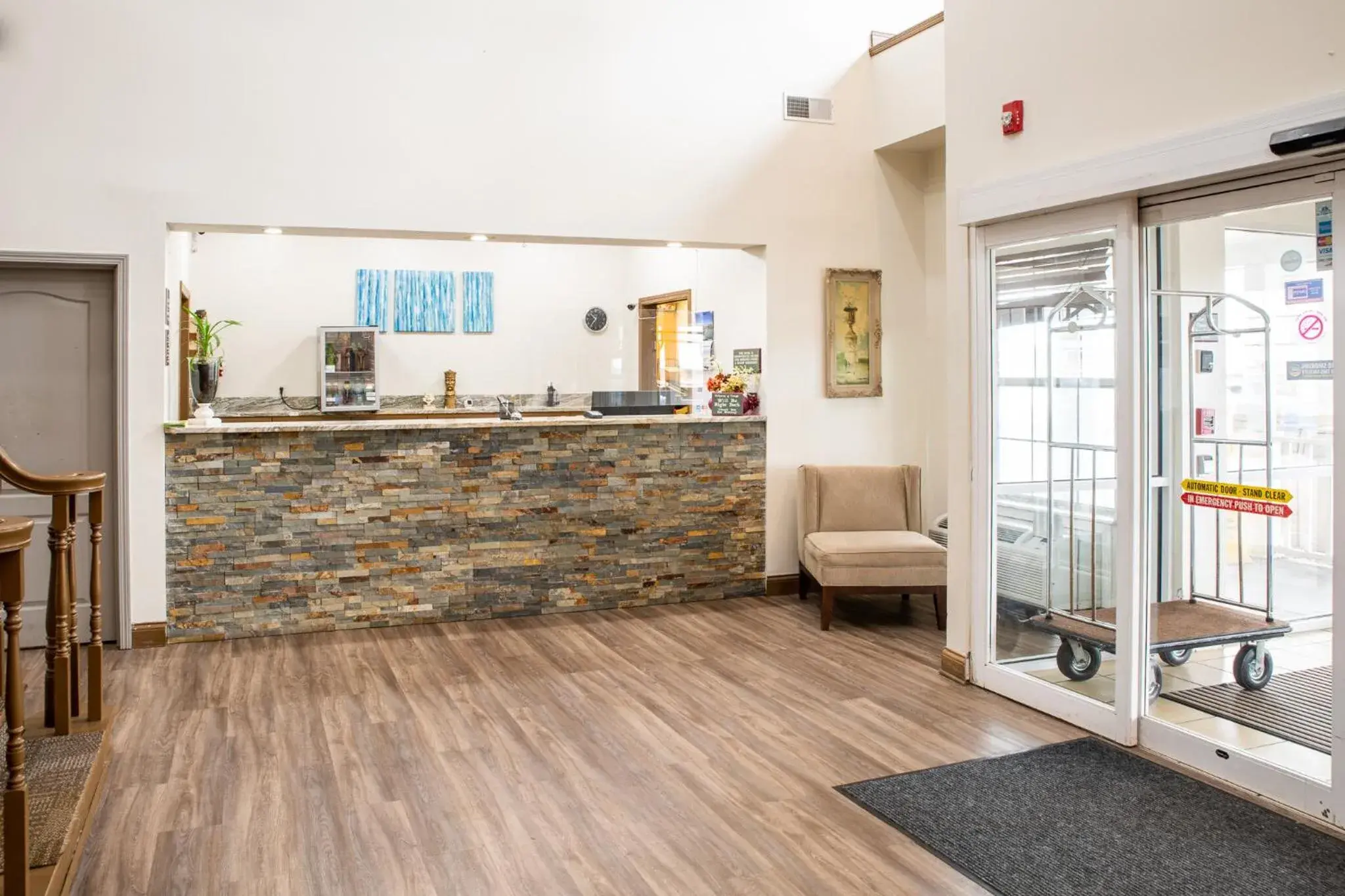 Lobby or reception in BlissPoint Inn & Suites Marion Lobby or reception in BlissPoint Inn & Suites Marion