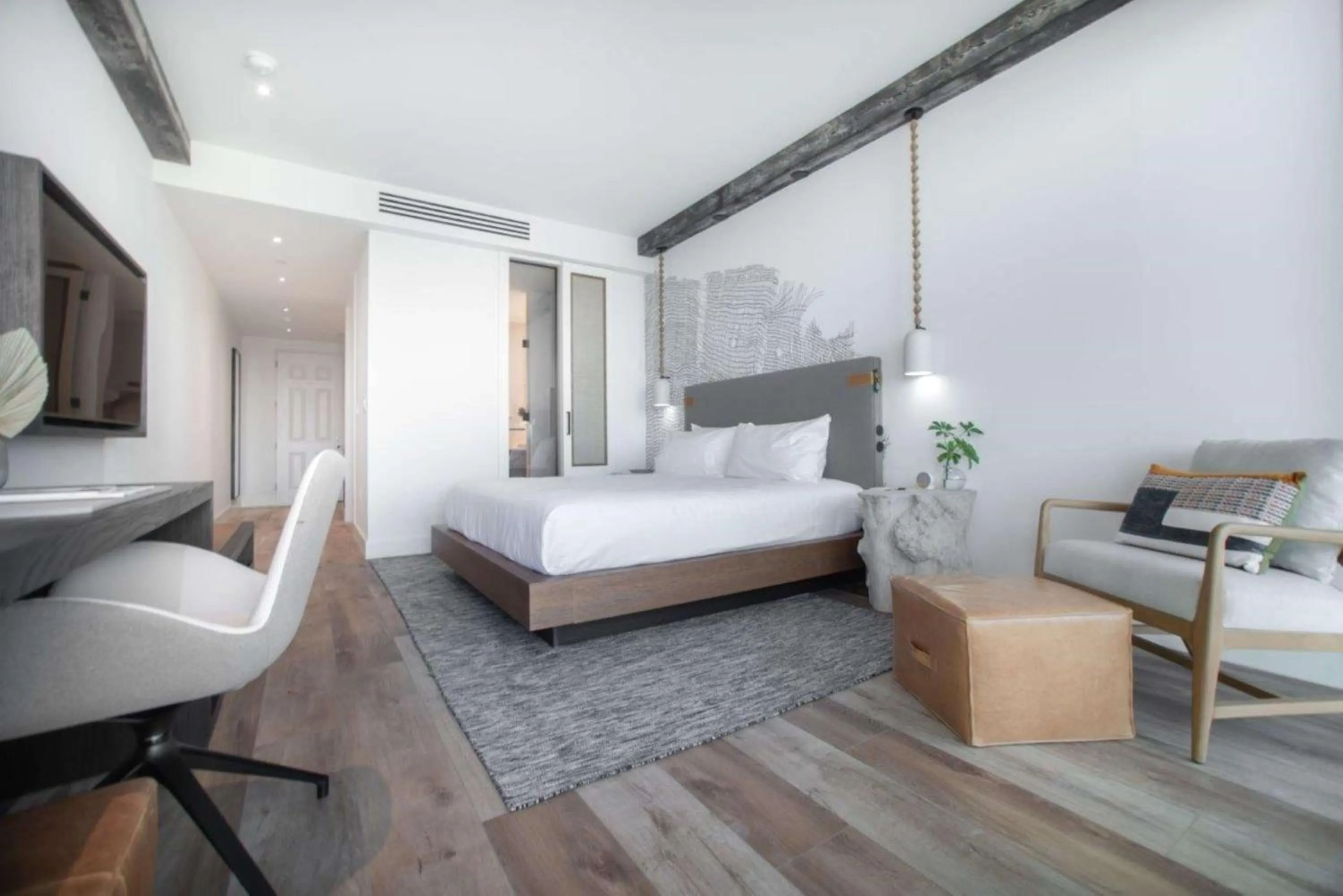 Bedroom, Bed in DoubleTree by Hilton Seattle Airport