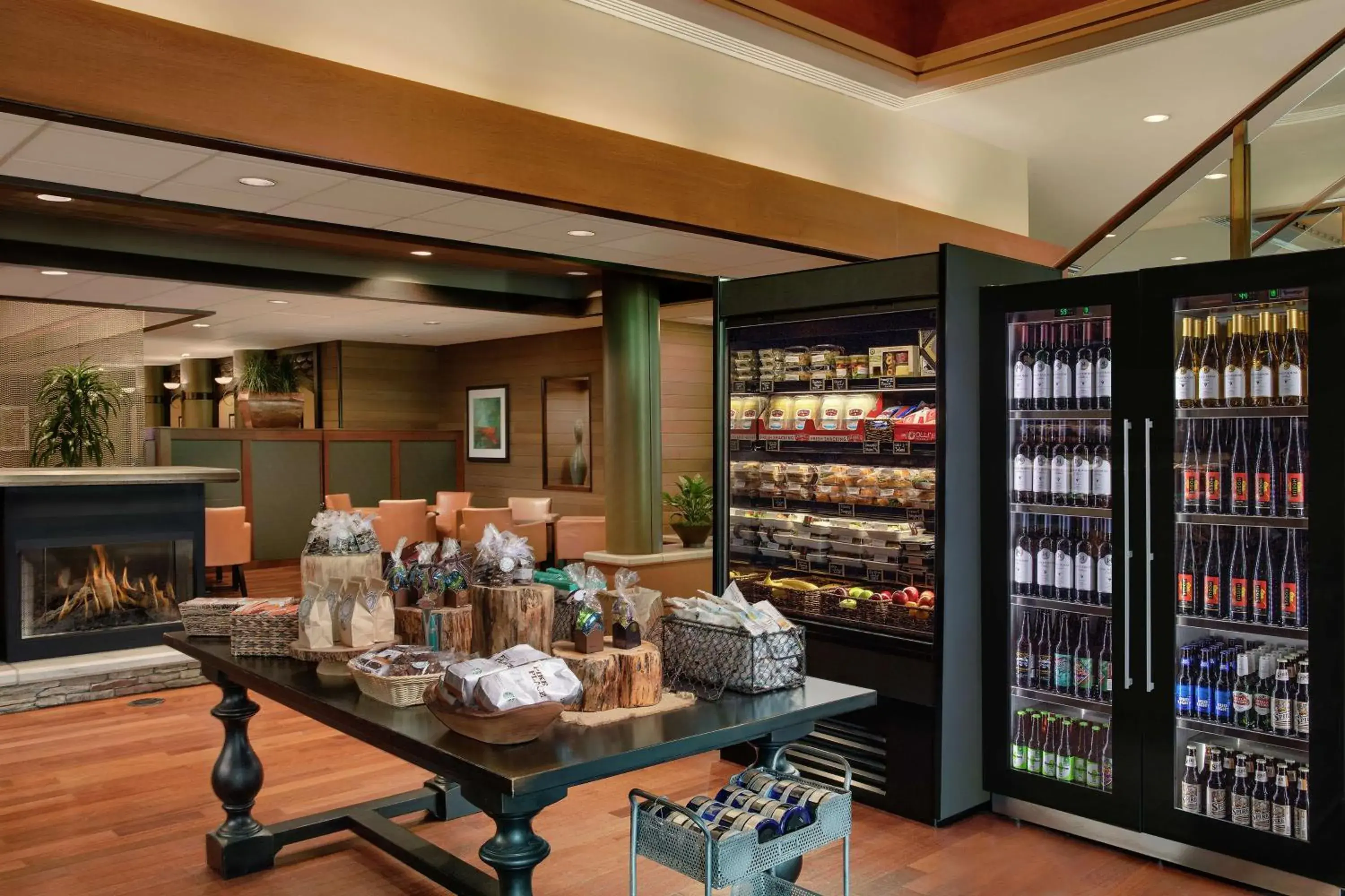 Restaurant/places to eat in DoubleTree by Hilton Seattle Airport Restaurant/places to eat in DoubleTree by Hilton Seattle Airport