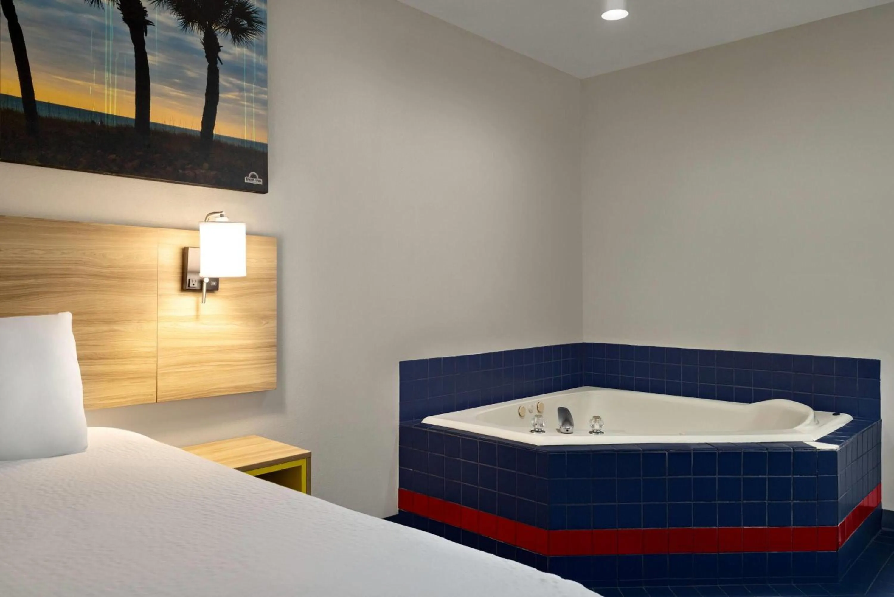 Bath, Bed in Days Inn by Wyndham Blythewood North Columbia