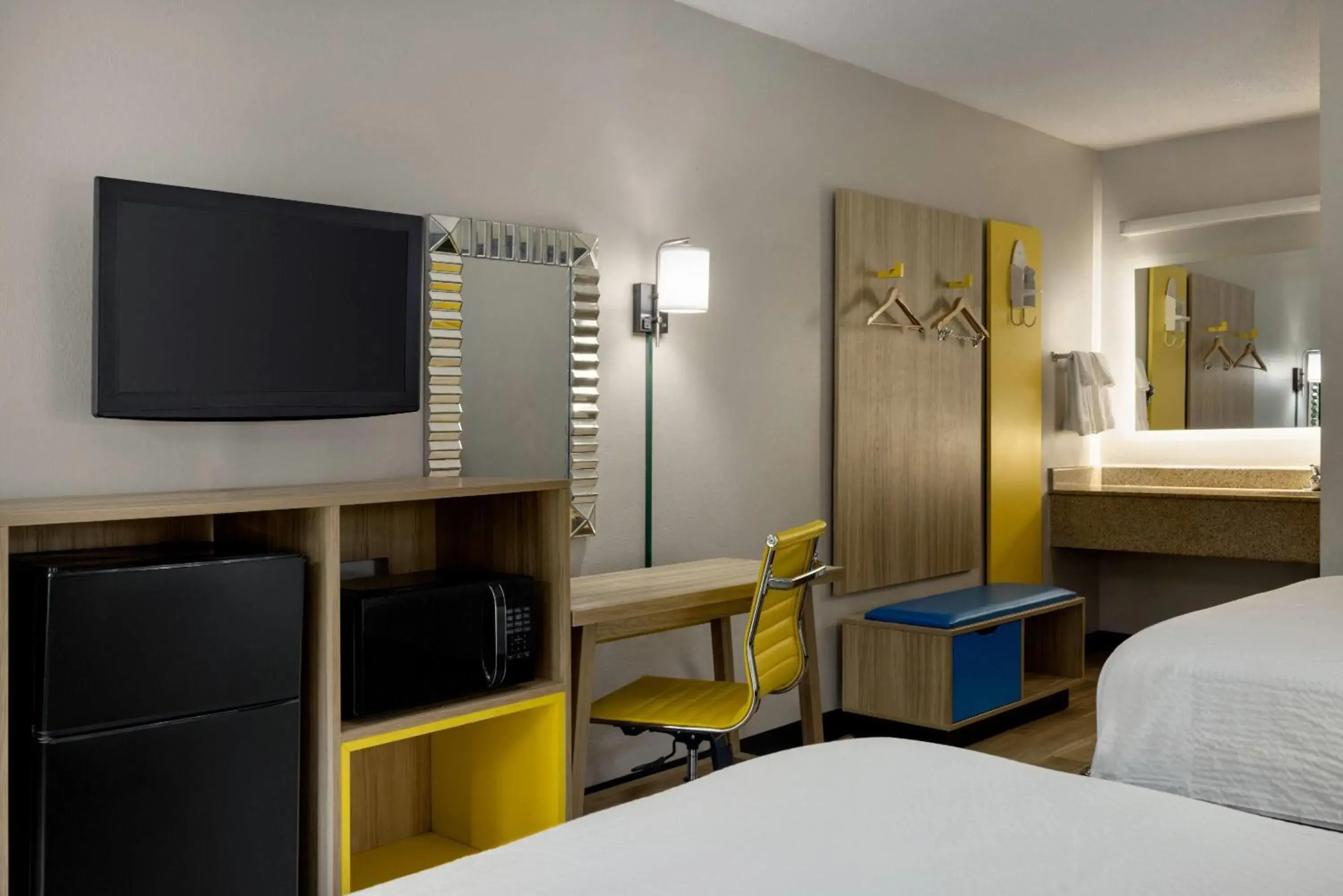 Photo of the whole room, Bed in Days Inn by Wyndham Blythewood North Columbia Photo of the whole room, Bed in Days Inn by Wyndham Blythewood North Columbia