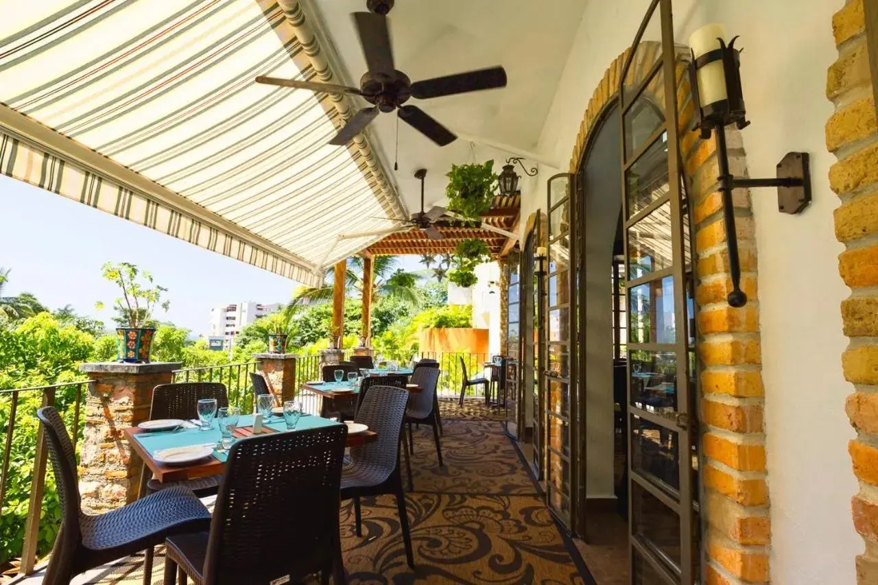 Restaurant/places to eat in Casa Cupula LGBT Luxury Resort Restaurant/places to eat in Casa Cupula LGBT Luxury Resort