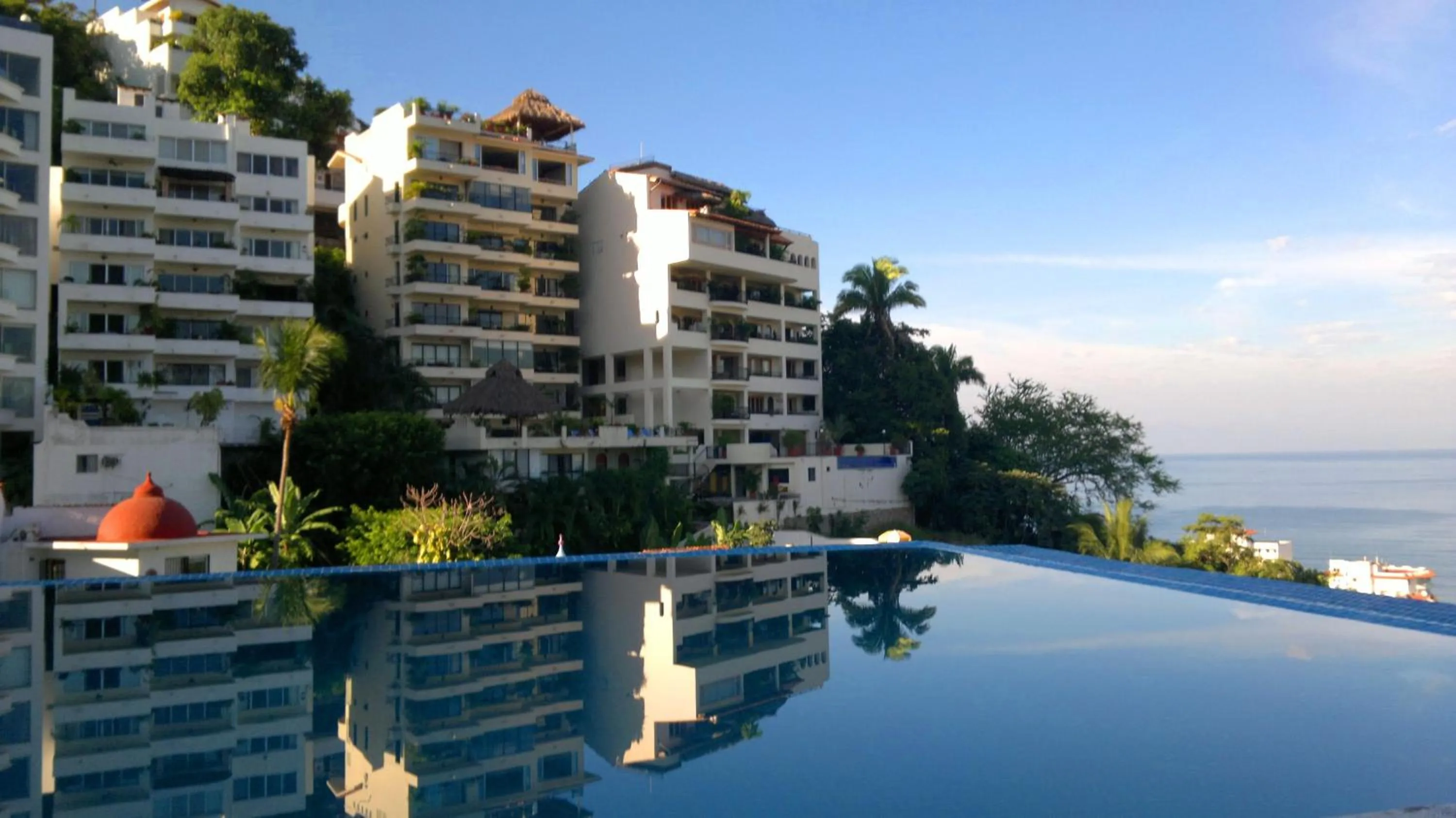 Swimming pool in Casa Cupula LGBT Luxury Resort