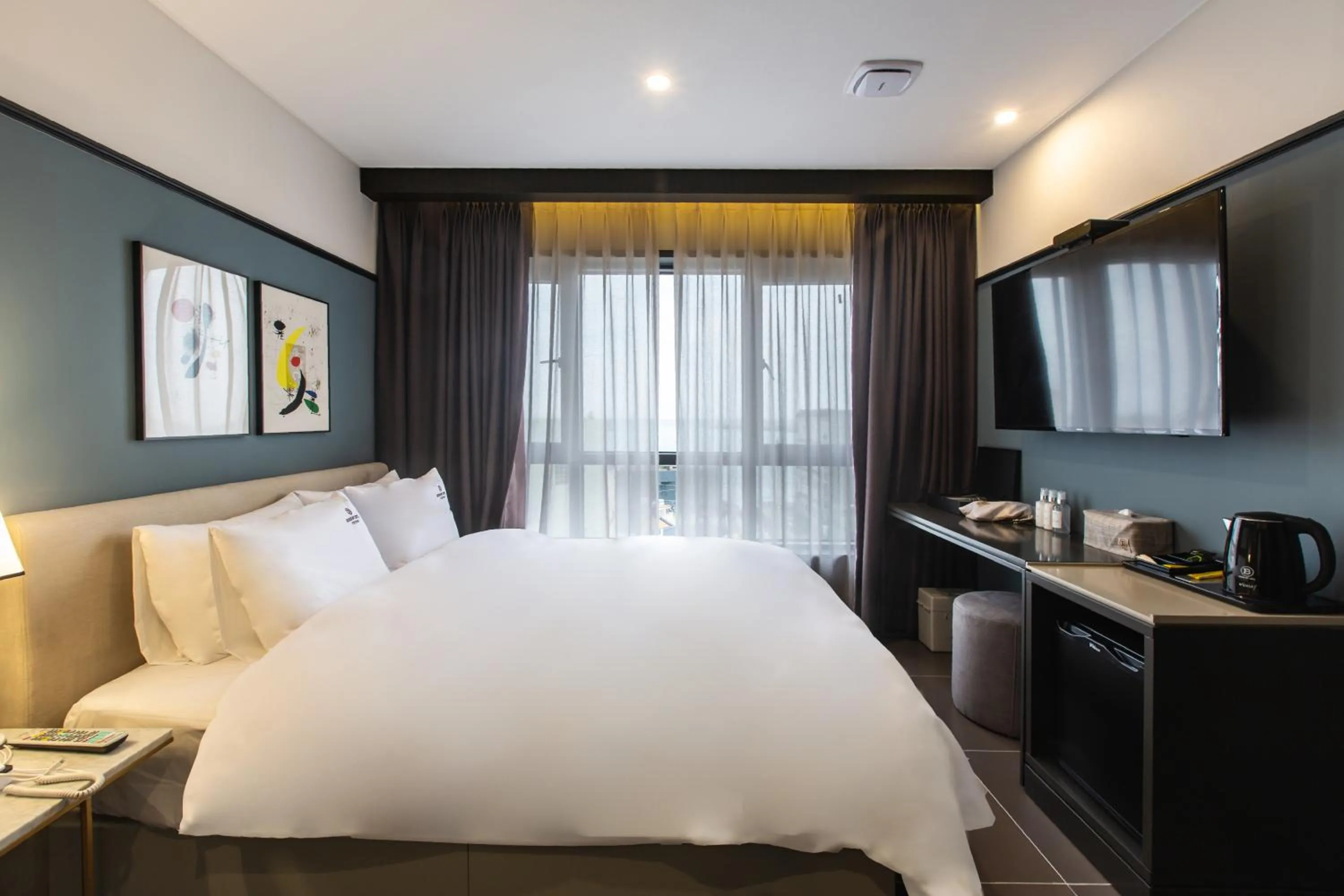 Bed in Brown Dot Gijang Yeonhwari