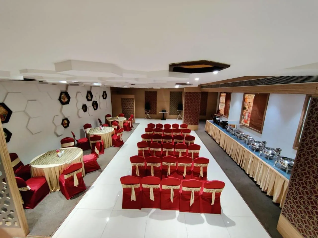 Banquet/Function facilities in HOTEL AMORA - Rajnandgaon