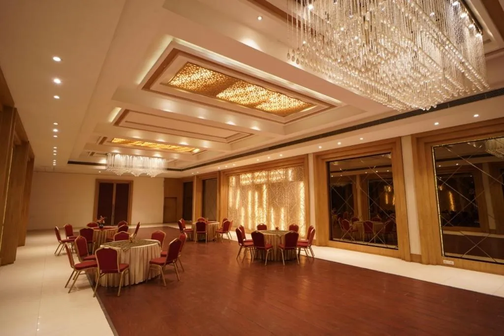 Banquet/Function facilities in HOTEL AMORA - Rajnandgaon