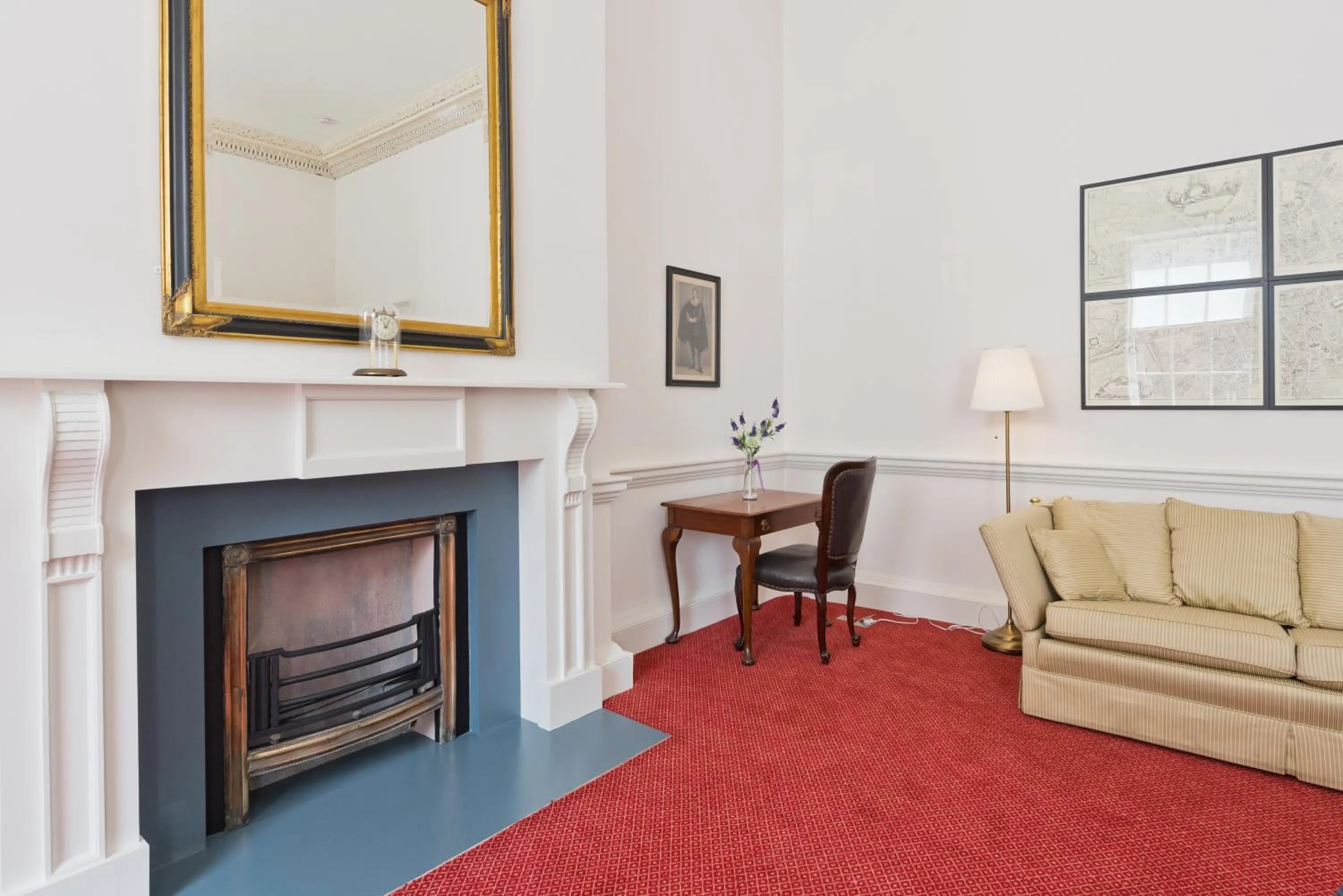 Henrietta Suites City Centre