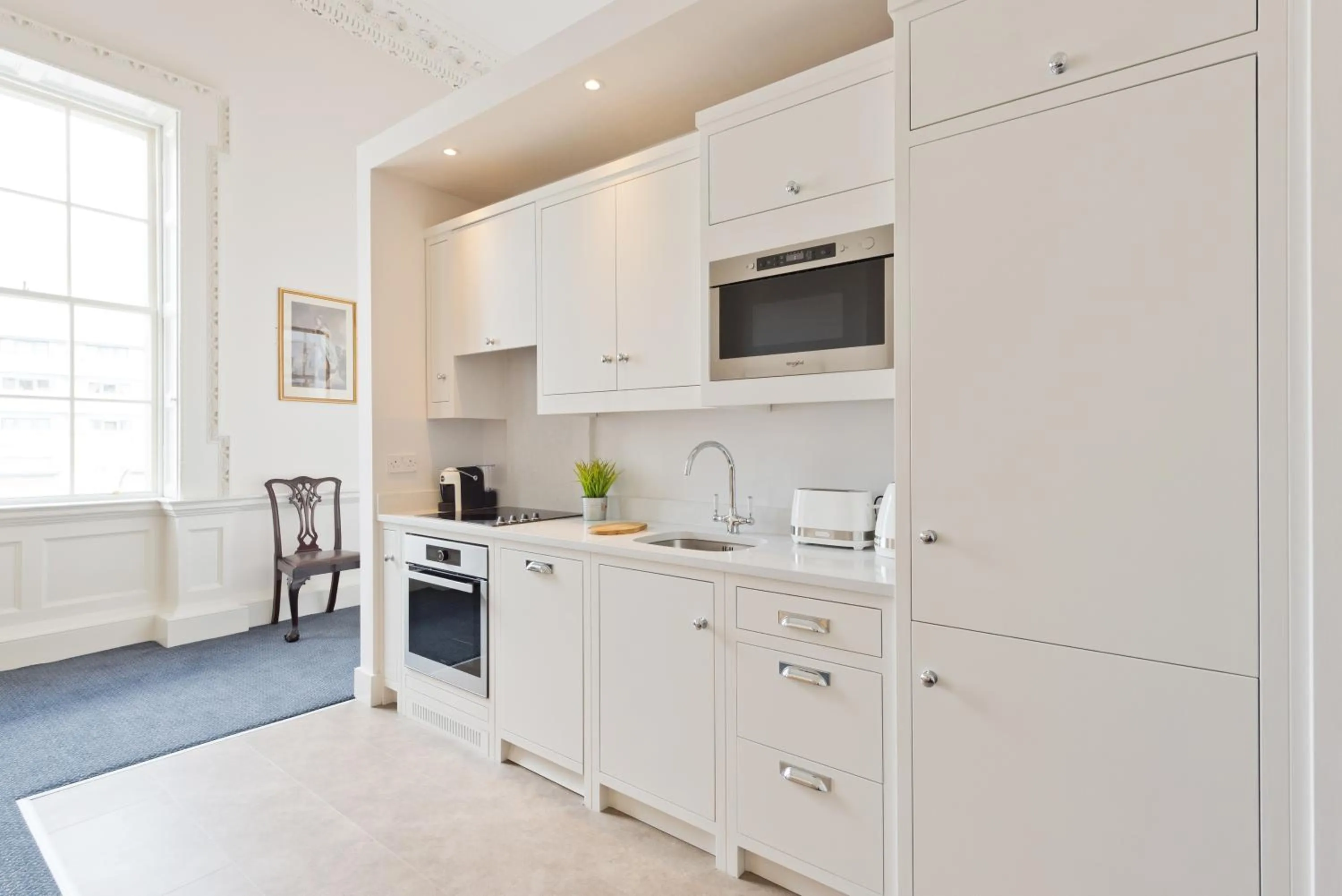 Henrietta Suites City Centre