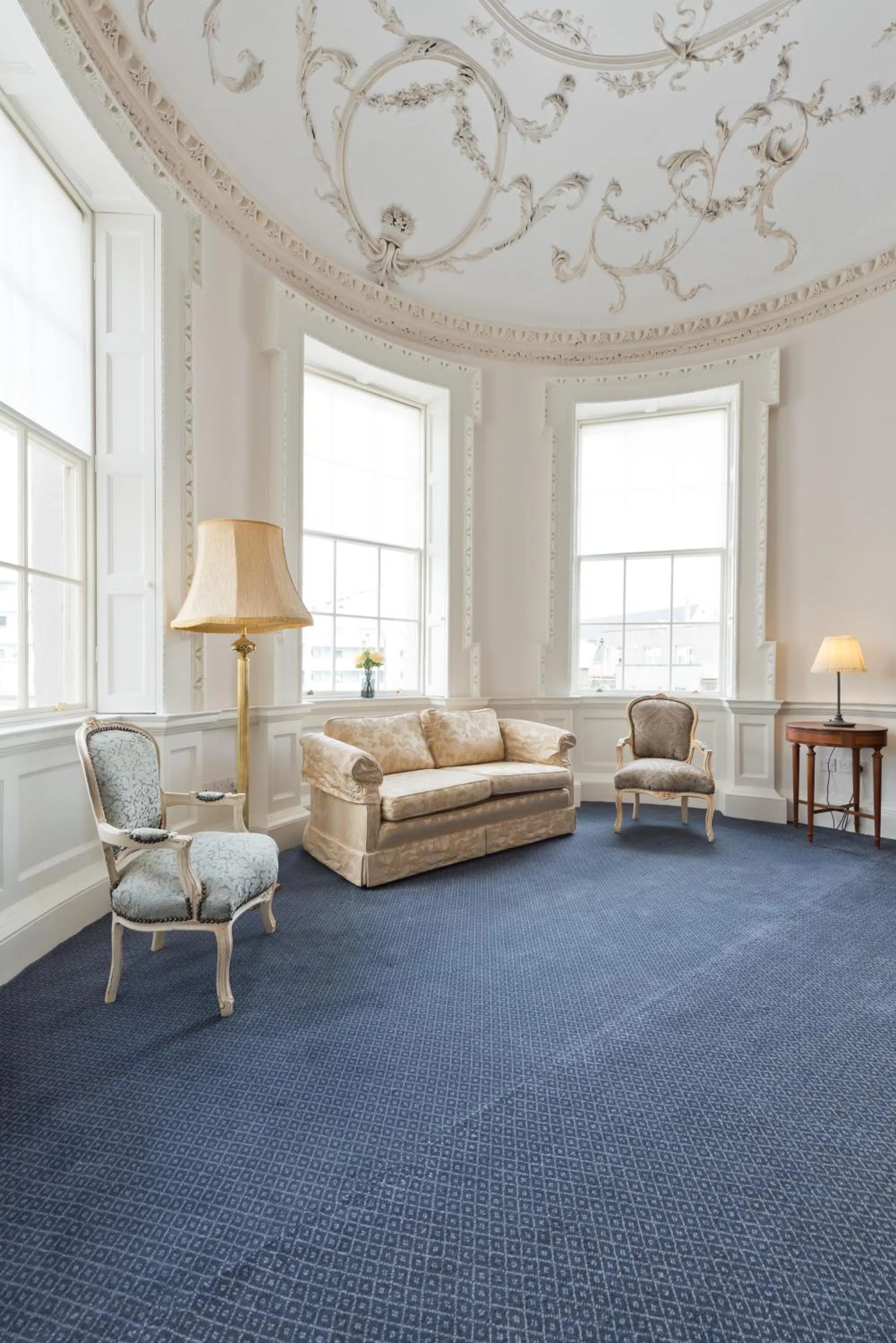 Henrietta Suites City Centre