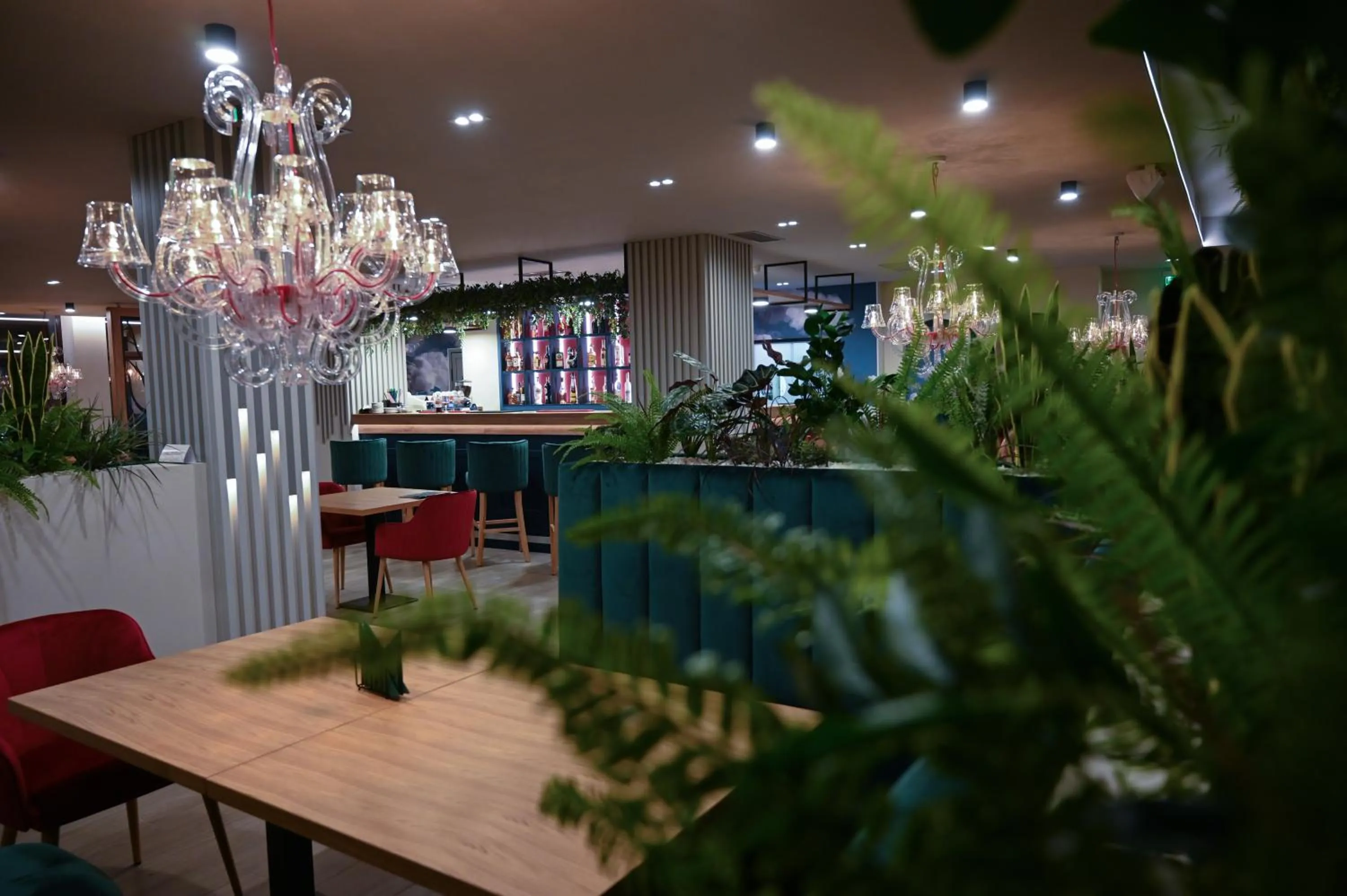 Restaurant/places to eat in Hotel Xemar