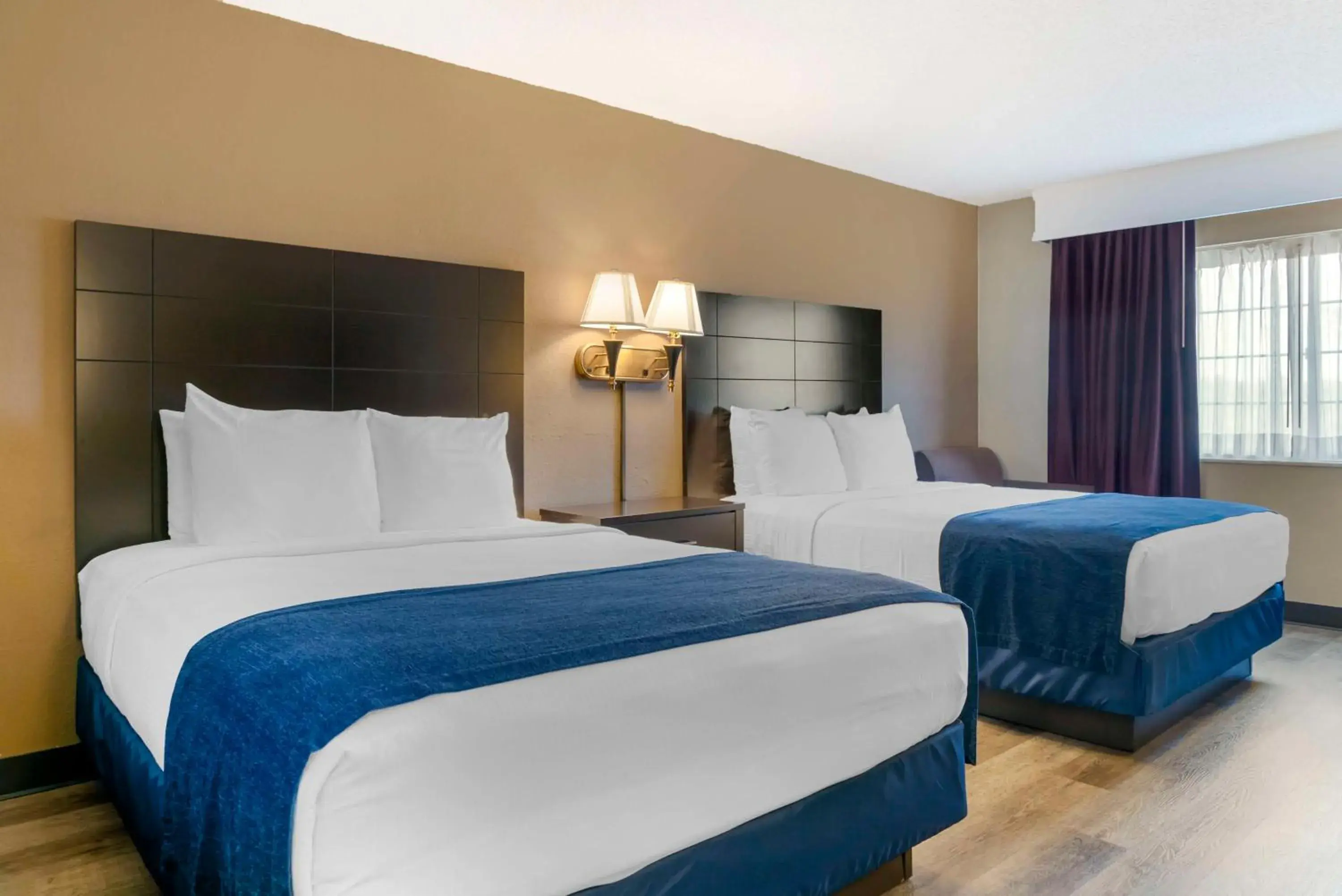 Queen Room with Two Queen Beds and Roll-In Shower - Disability Access/Communication Assistance in Best Western Greenfield Inn Queen Room with Two Queen Beds and Roll-In Shower - Disability Access/Communication Assistance in Best Western Greenfield Inn