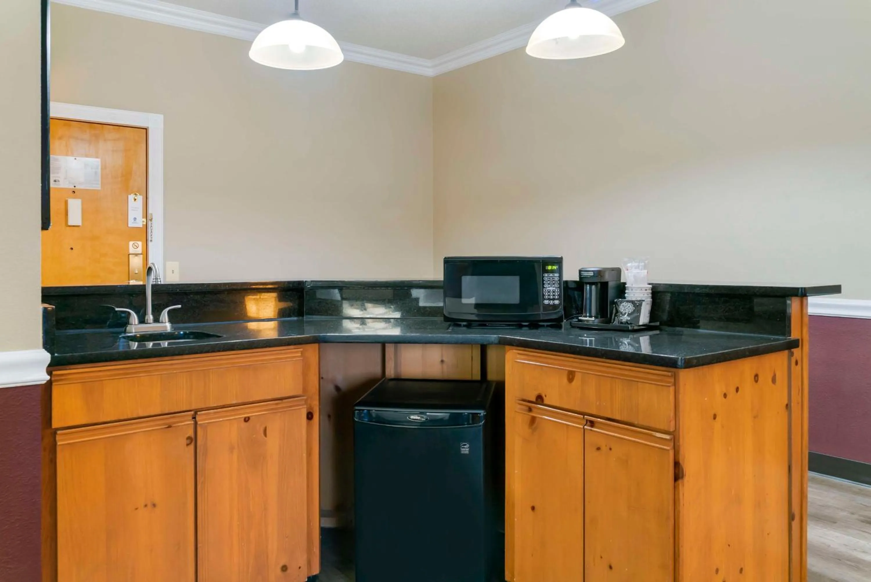 Bedroom in Best Western Greenfield Inn