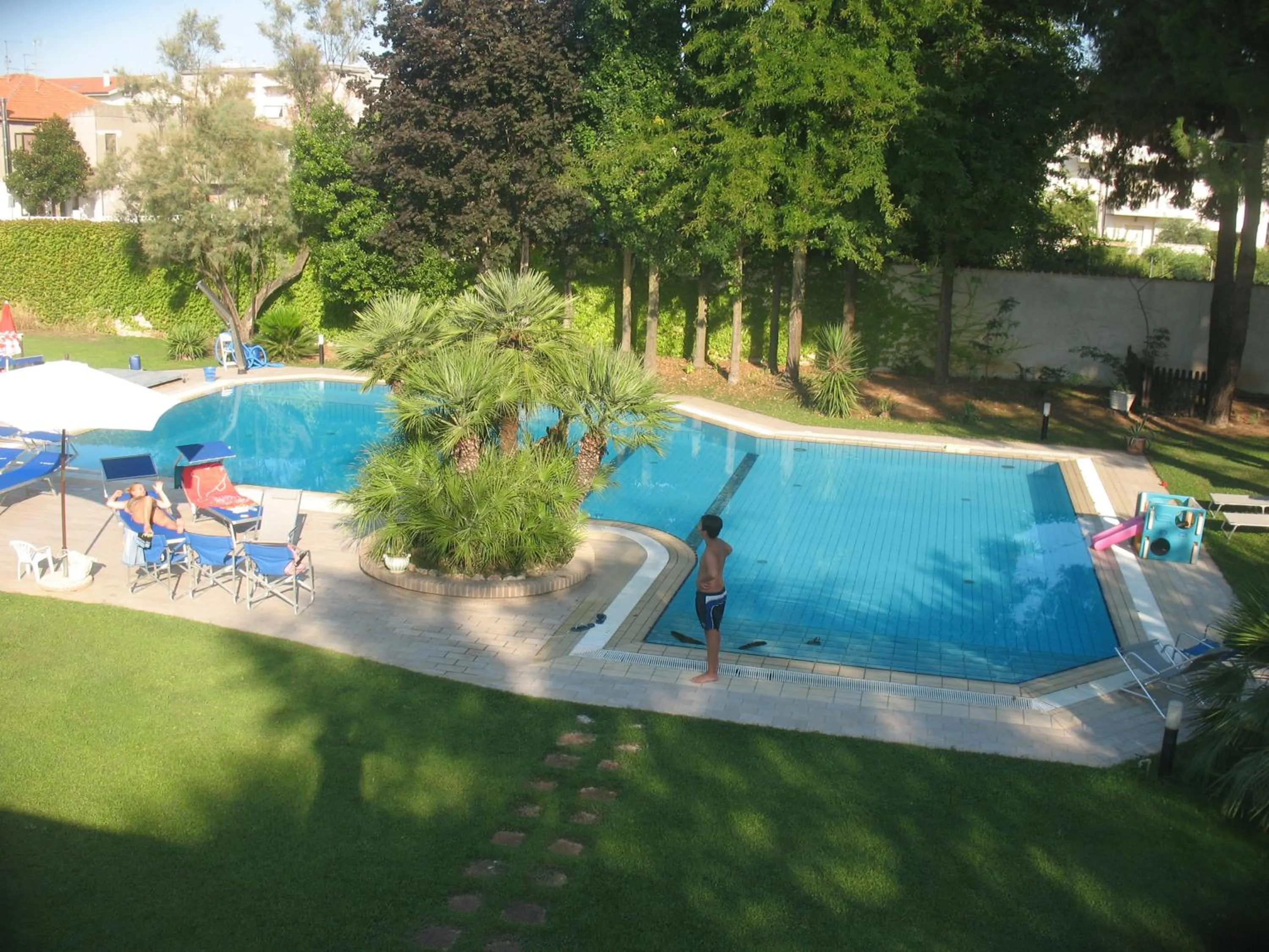 Swimming pool in B&B Villa Maria