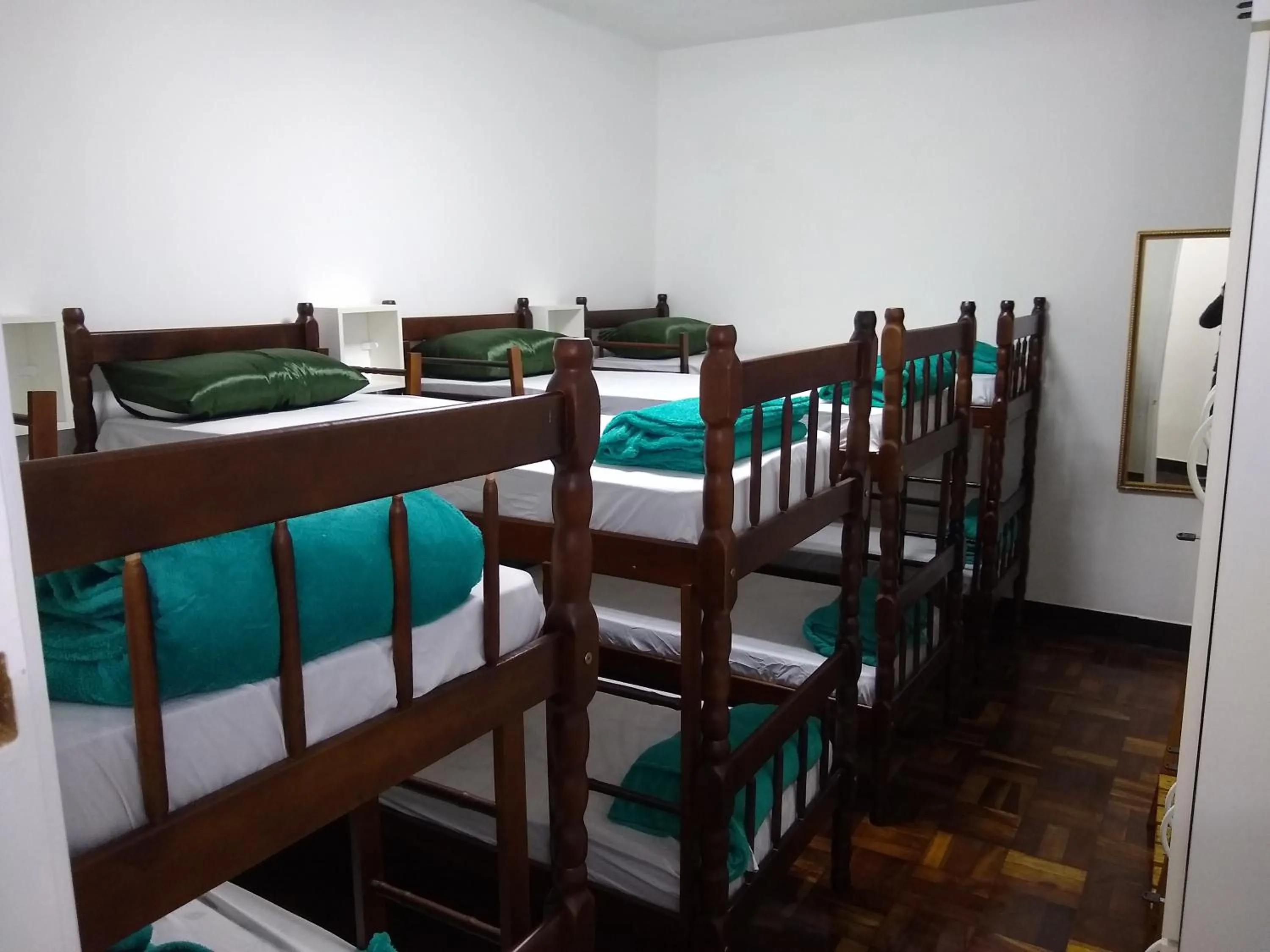 Photo of the whole room, Bed in Curitiba Central Hostel