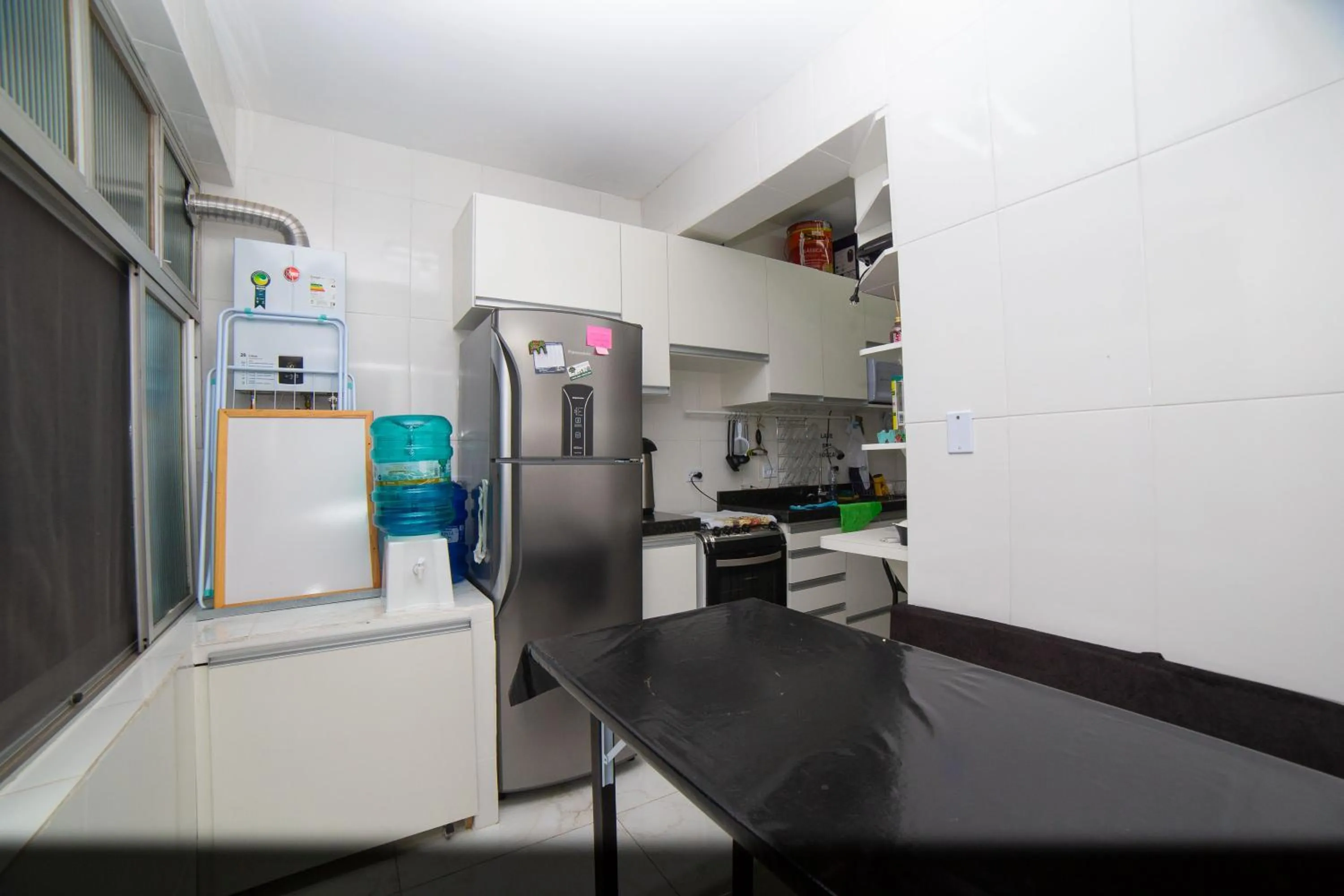 Dining area in Curitiba Central Hostel