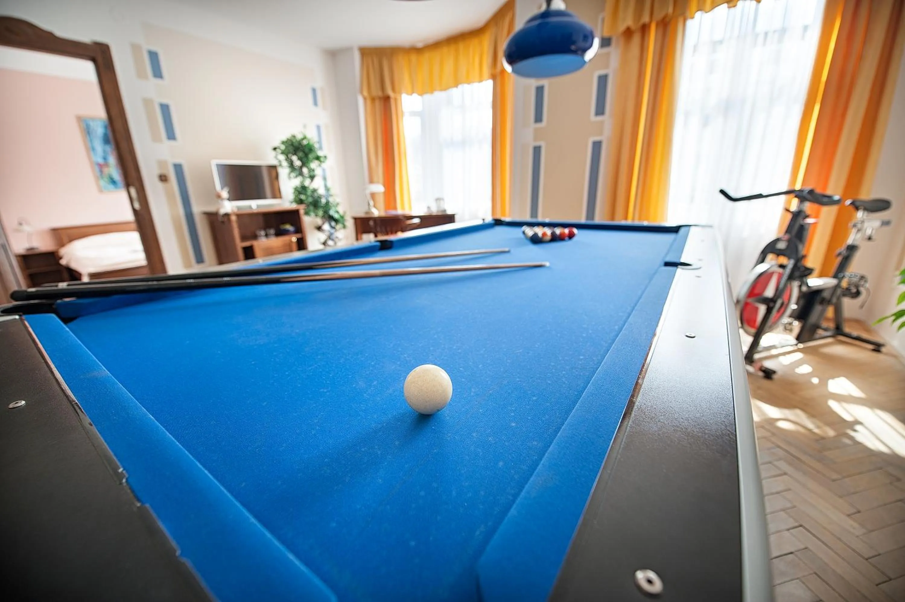 Billiard in Brioni Suites