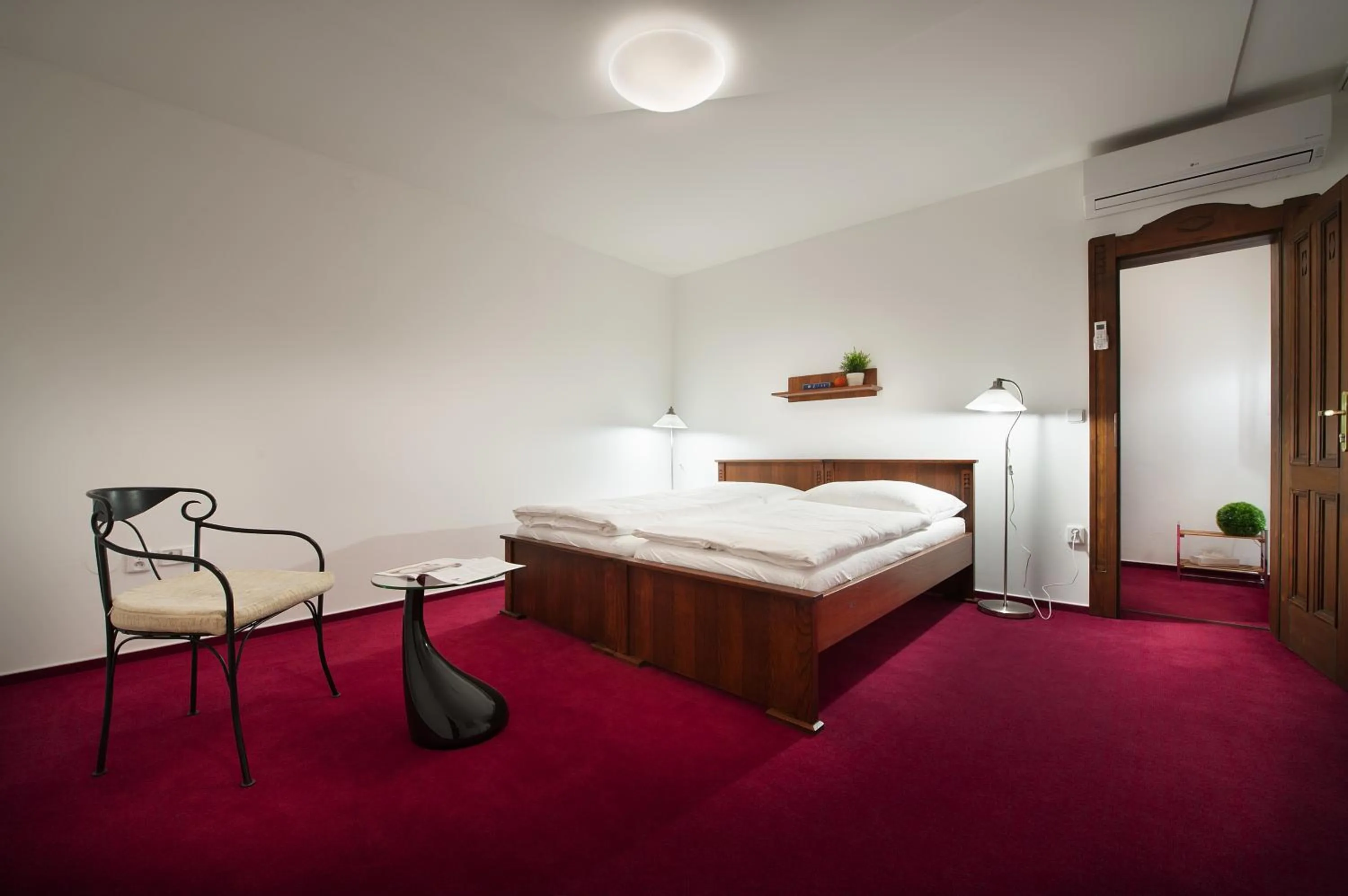 Bed in Brioni Suites